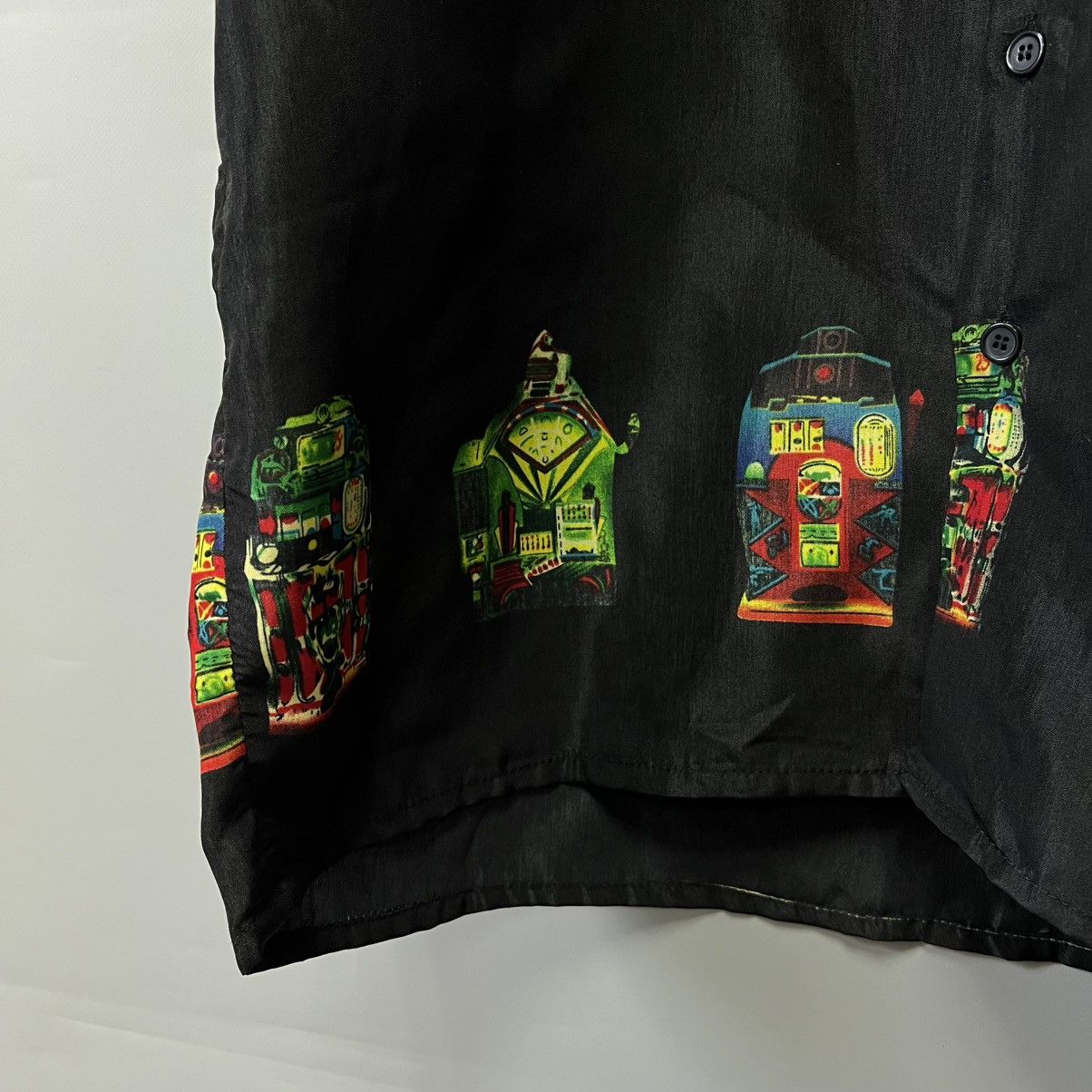 Vintage Vintage Las Vegas Shirt Short Sleeve men’s size L y2k Size US L / EU 52-54 / 3 - 5 Thumbnail