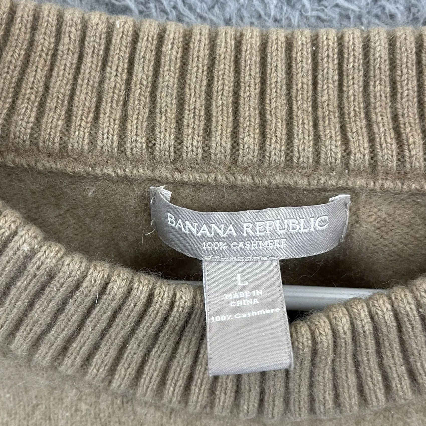 Banana Republic Banana Republic Sweater Womens L Mojave Cashmere Ribbed Roll Sleeve Pullover Size L / US 10 / IT 46 - 5 Thumbnail