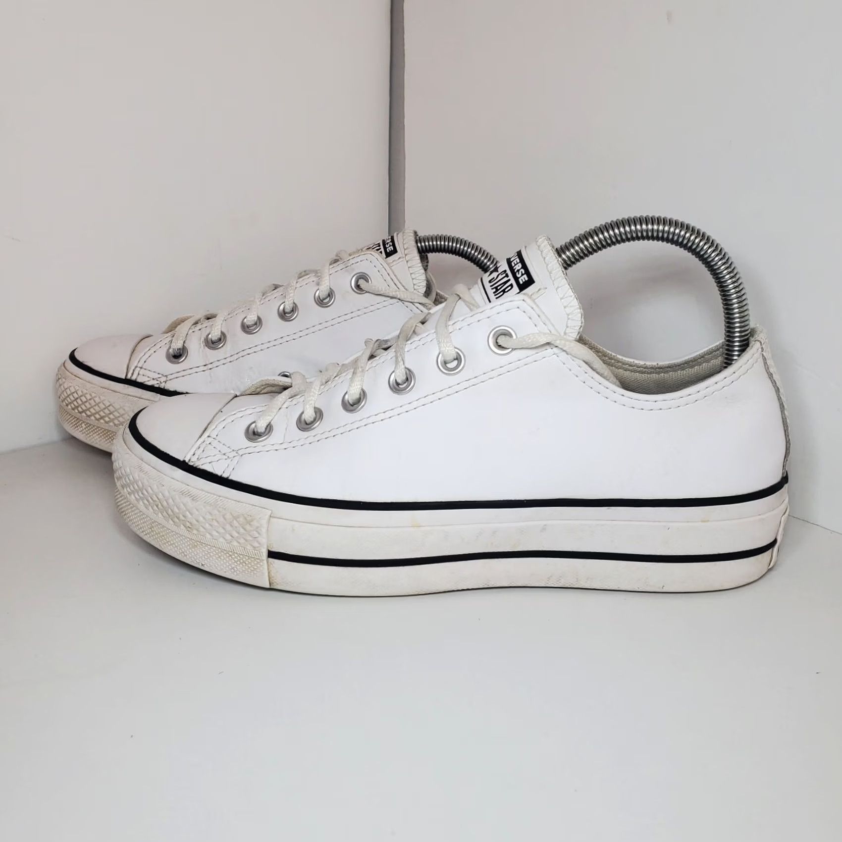 Converse Converse Shoes Womens White Leather Platform Low Top Sneakers All Stars Size M / US 6-8 / IT 42-44 - 5 Thumbnail