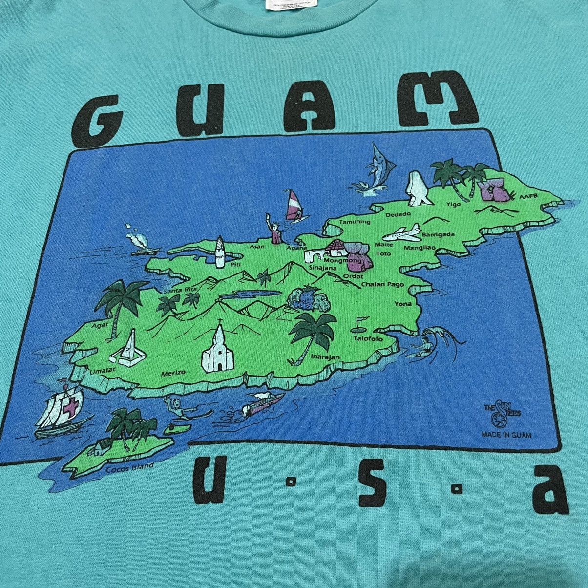 Vintage Vintage 90s Guam USA Map T-Shirt Hanes Beefy-T Single Stitch Size US M / EU 48-50 / 2 - 5 Thumbnail