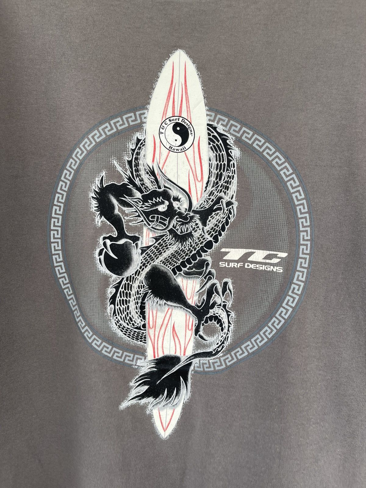 Other Vintage 90s T&C Surf Designs Dragon Yin Yang Surfboard Tees Size US L / EU 52-54 / 3 - 3 Thumbnail