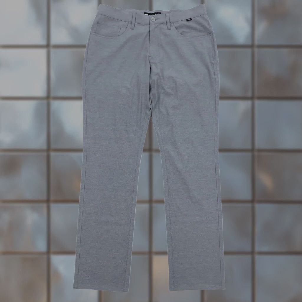 TravisMathew TravisMathew Men’s Gray Straight Leg Performance Pants Size 32 Golf Casual Stretch Size US 32 / EU 48 - 1 Thumbnail