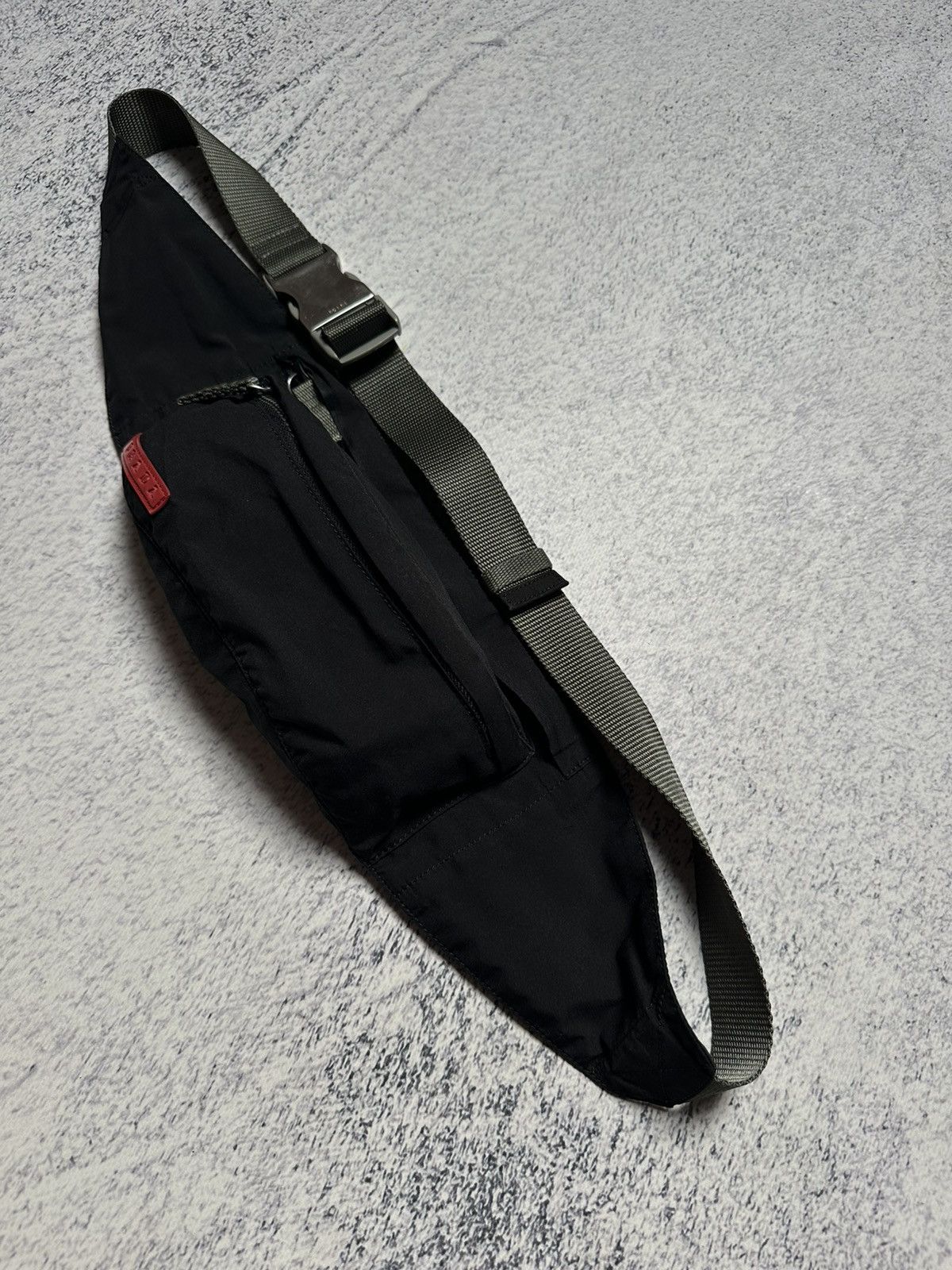 Prada Vintage Prada 90's Nylon Belt Bag Archive Red Tab Gorpcore Size ONE SIZE - 3 Thumbnail