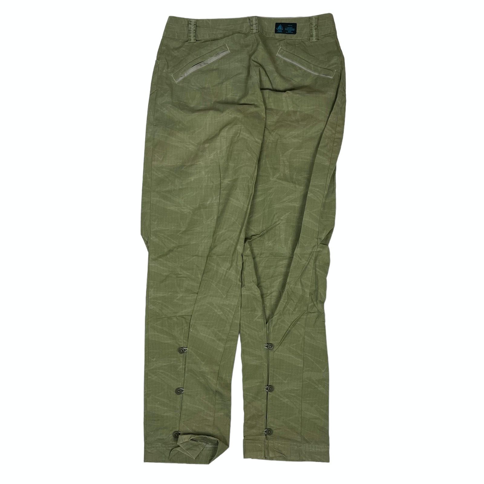 Nike ACG Vintage Nike ACG Men's Green Cargo Pant Size US 41 - 8 Thumbnail