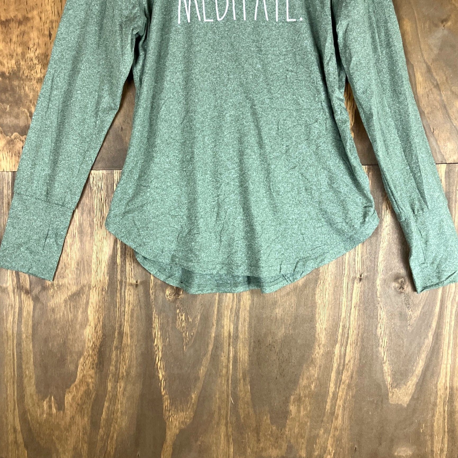 Vintage Rae Dunn Womens Shirt Green Meditate Eyelet Back Crew Neck Stretch Large Shirt Womens Green Meditate Eyelet Back Crew Neck Stretch Large Size L / US 10 / IT 46 - 3 Thumbnail