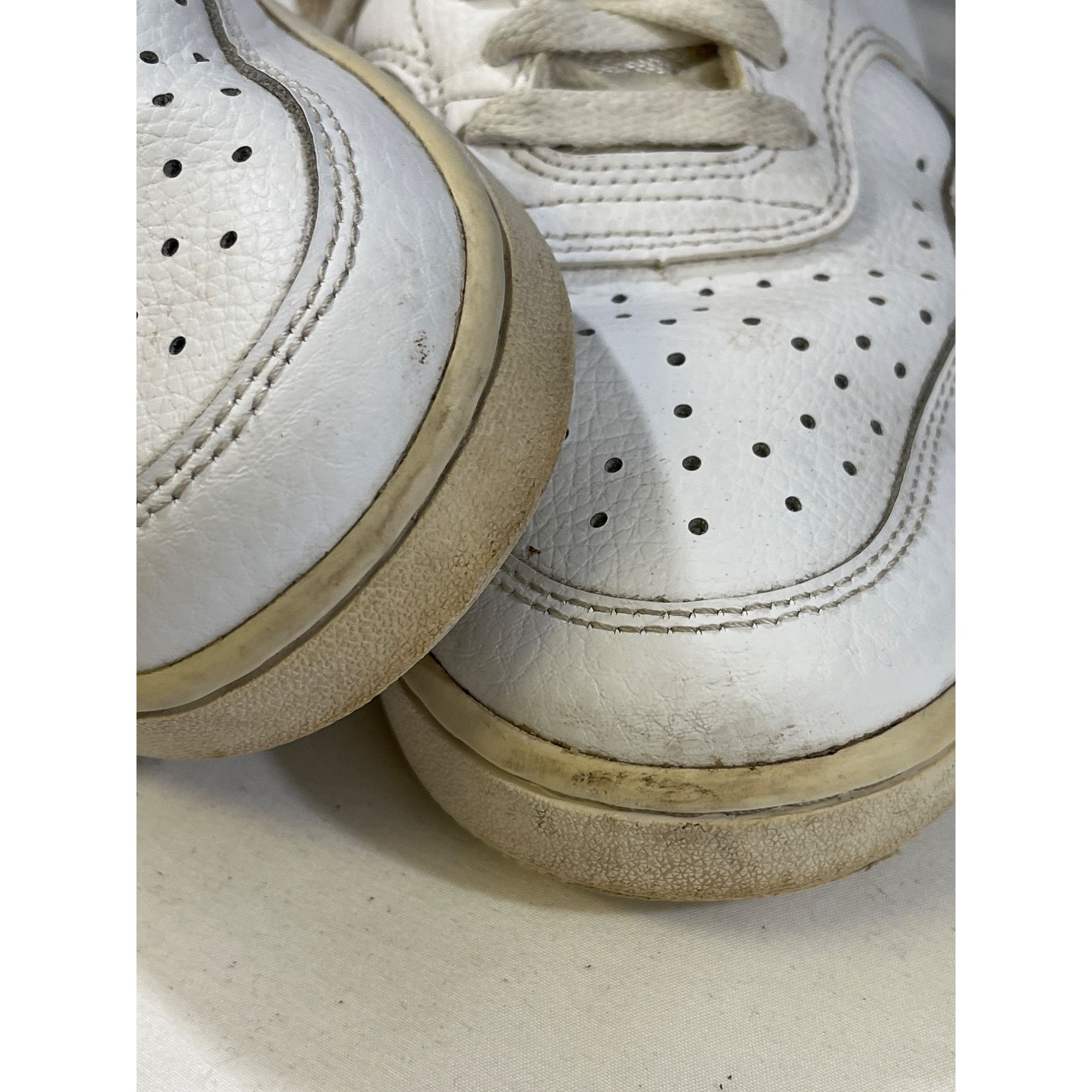 Nike Nike Court Vision Mens White Low Top Sneaker Size 9 SKU 6472 Size US 9 / EU 42 - 7 Thumbnail