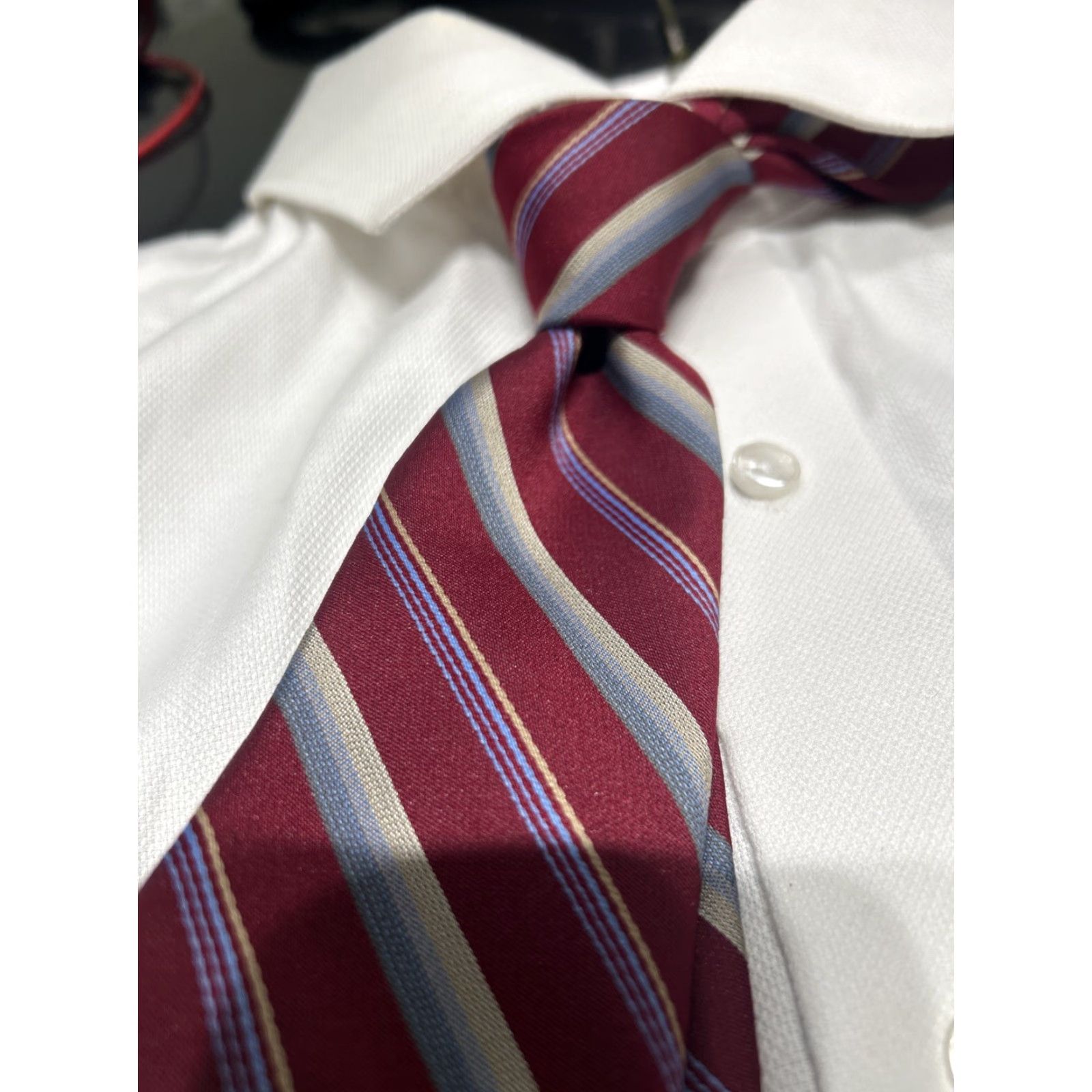 Lanvin VINTAGE Lanvin NECK TIE Men Red Blue Striped 100% Silk Classic 57-60 in 3 1/2 - 3 3/4 in France Mens Size ONE SIZE - 4 Thumbnail