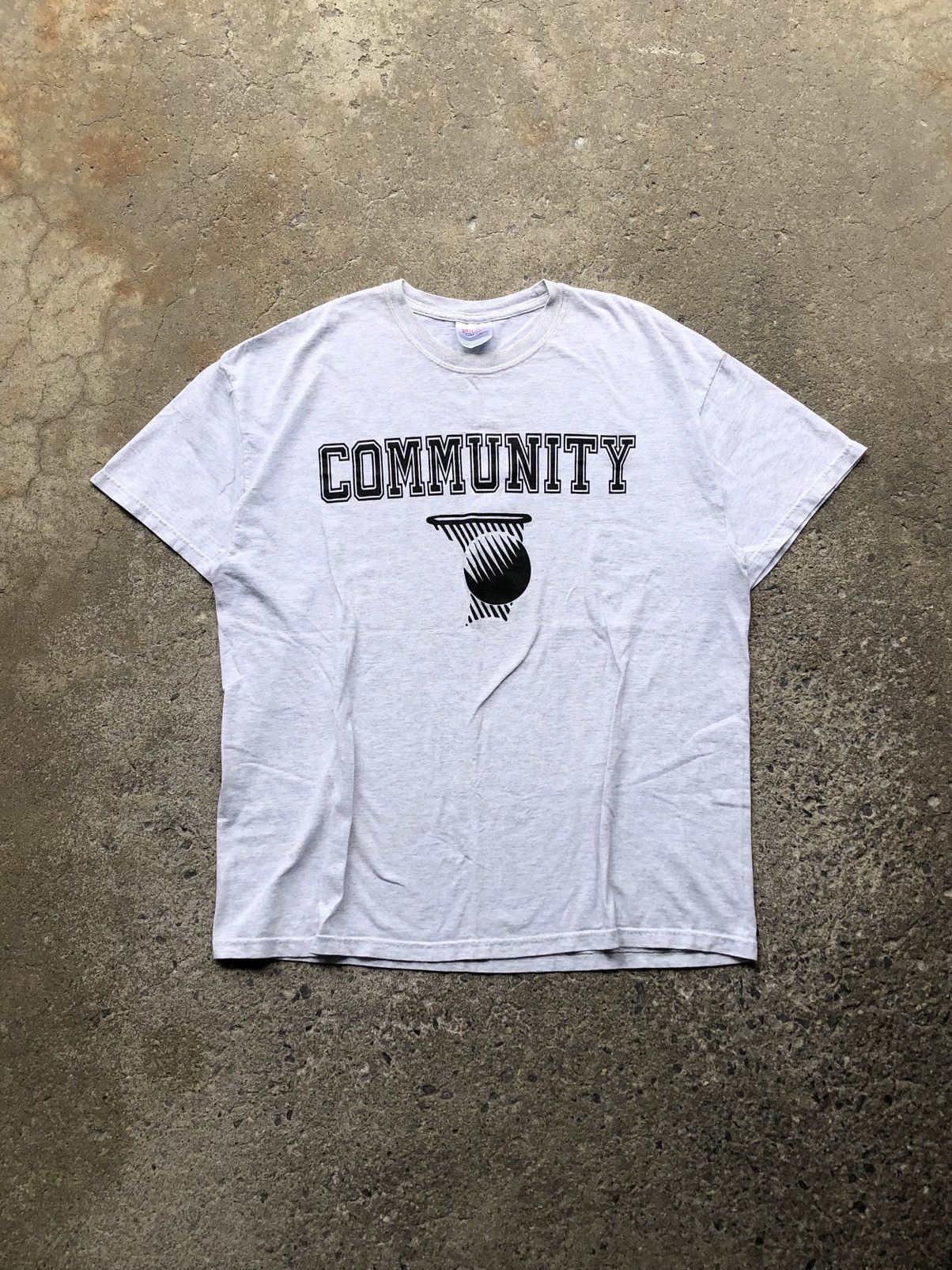 Vintage Vintage Hanes Community Basketball Rec League Jersey T-Shirt Size US XL / EU 56 / 4 - 1 Thumbnail