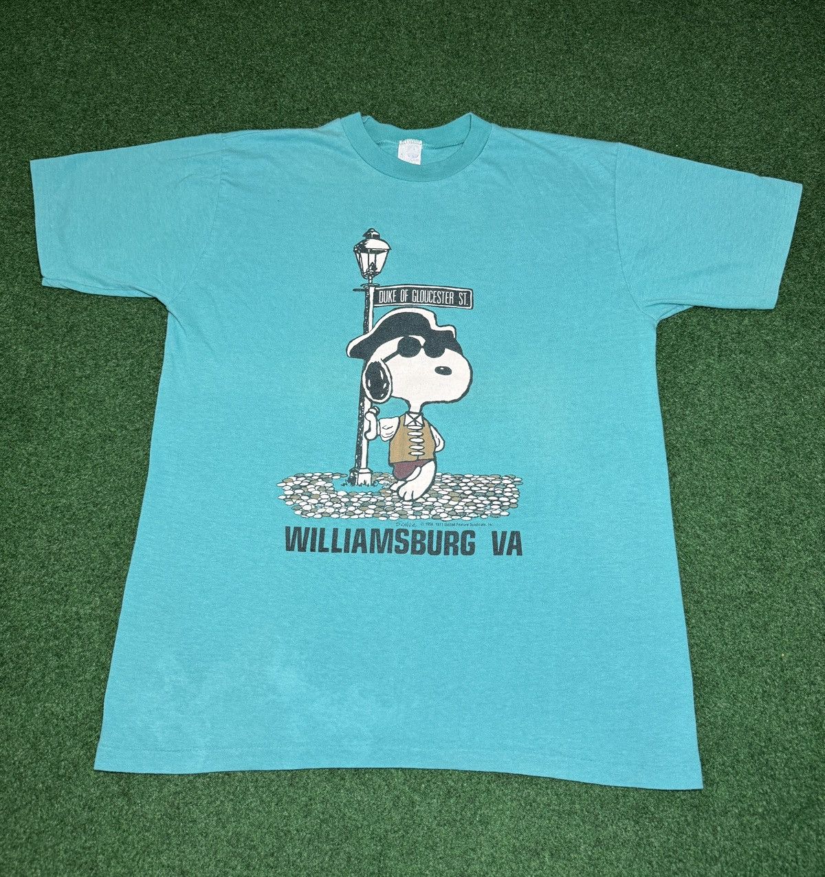 Vintage Snoopy Peanuts Williamsburg Virginia 80s T Shirt