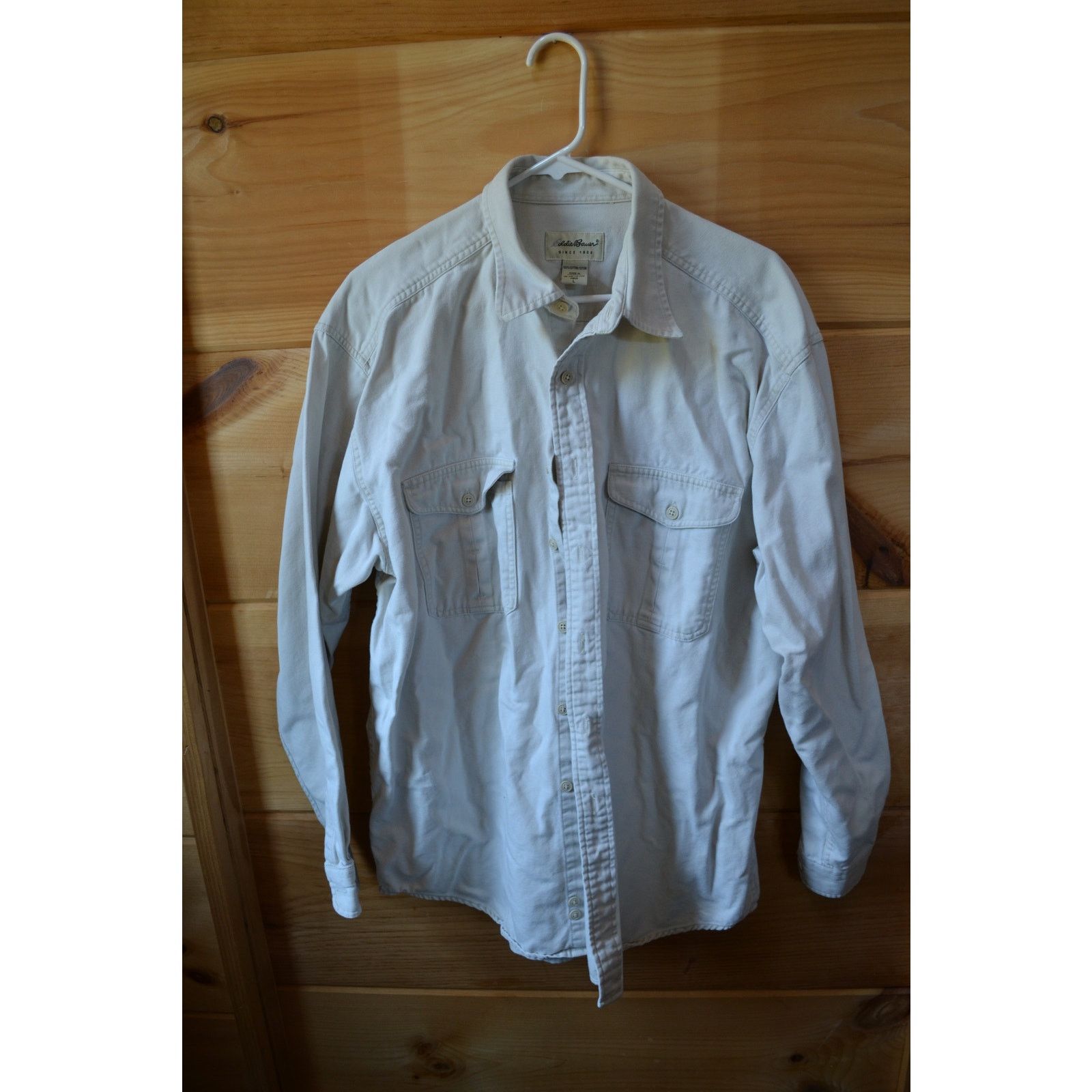 Eddie Bauer Eddie Bauer Vintage 100% Cotton Ivory Button Down Size L Size US L / EU 52-54 / 3 - 4 Thumbnail