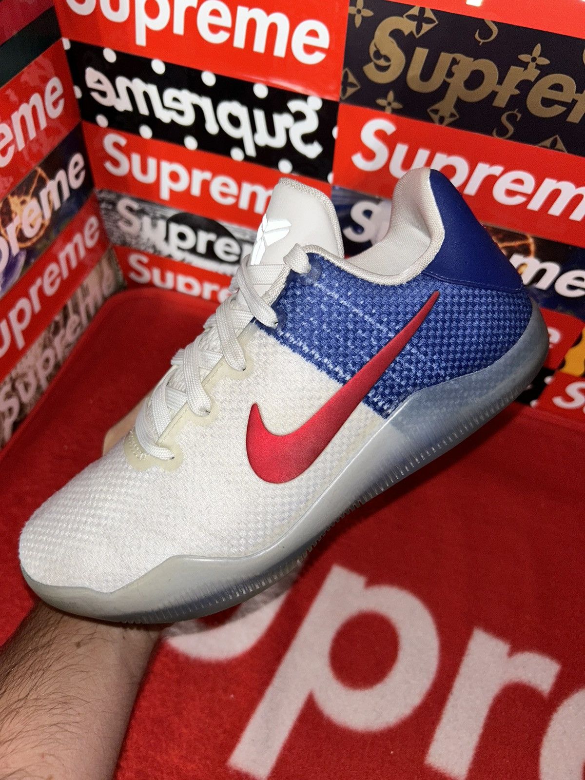 Nike Nike Kobe 11 GS Low Elite ‘USA Olympic’ 822945 184 size 5.5y Size US 5.5 / EU 38 - 7 Thumbnail