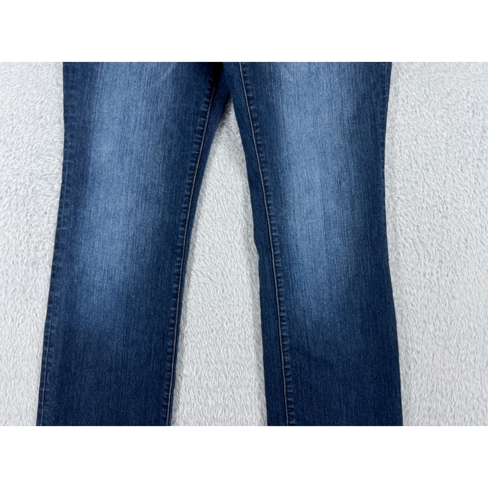 DKNY DKNY Jeans Women's 8 Blue Denim Bootcut Mid Wash Distressed Cotton 32x31 Pants Womens Jeans Bootcut Denim Blue 90s Modern Size 30" / US 8 / IT 44 - 3 Thumbnail