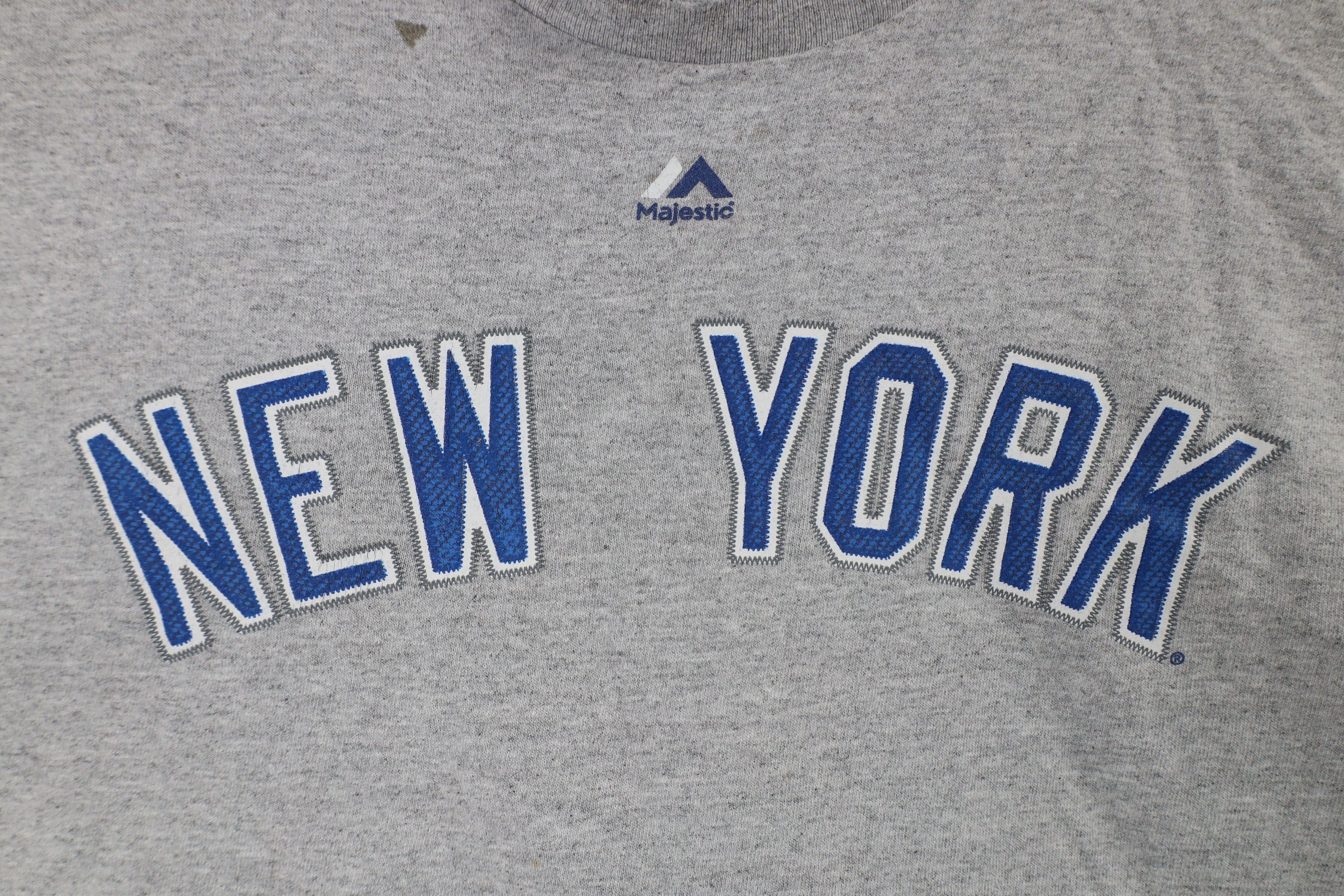 Majestic × Vintage Vintage Majestic Spell Out New York Yankees Baseball T-Shirt Size US XXL / EU 58 / 5 - 4 Thumbnail