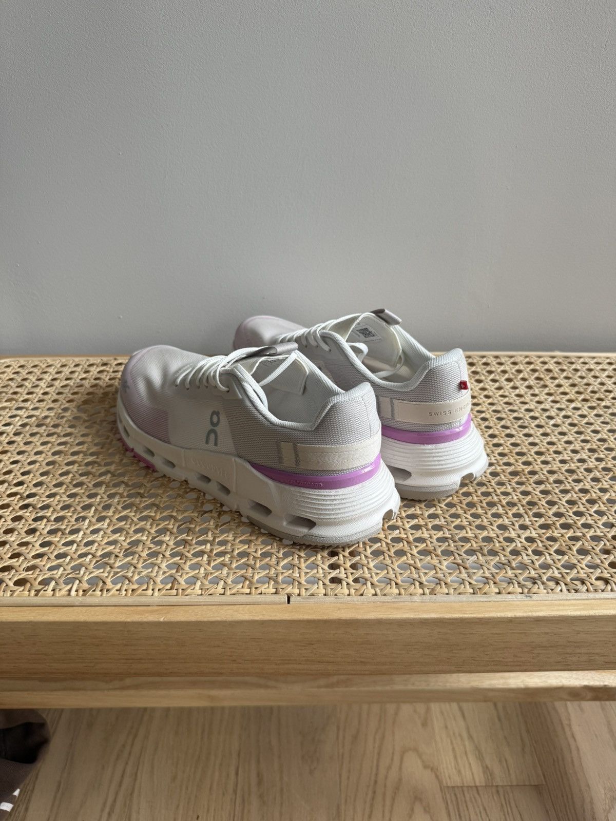 On On Running Cloudnova Form2 Women Sz 8 White/Pink Sneaker New Size US 8 / IT 38 - 4 Thumbnail