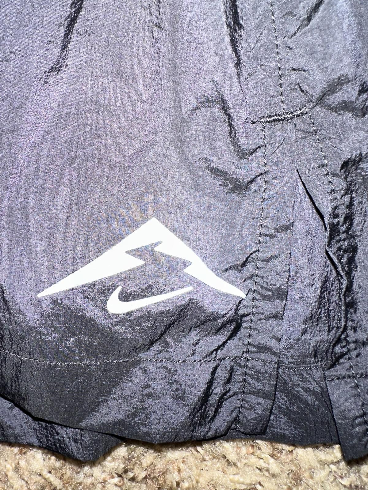 Nike Nike Women's Trail Repel Mid-Rise 5" Black Skort Sample Size 28" / US 6 / IT 42 - 2 Thumbnail