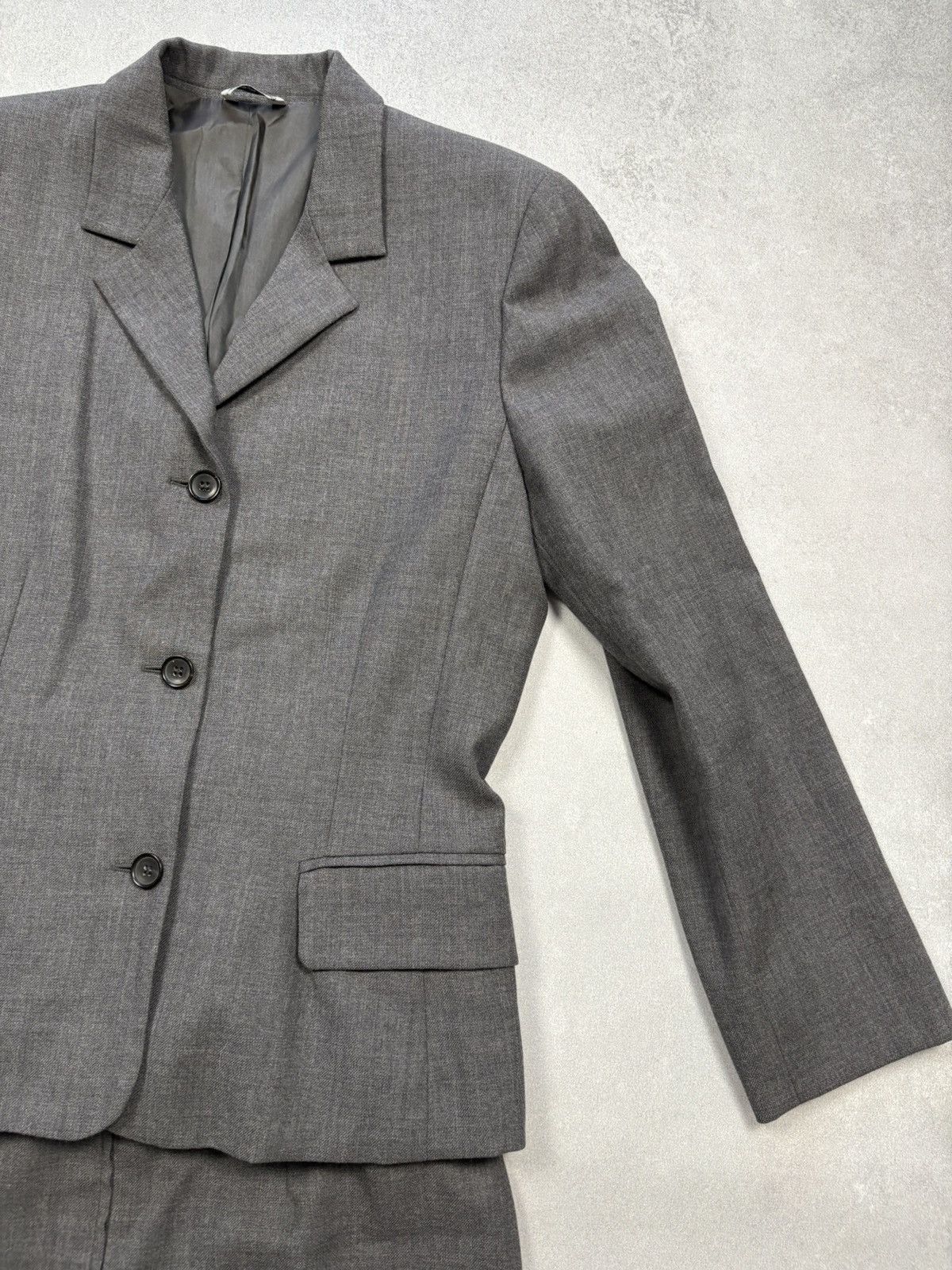 Designer Vintage iBlues Women’s Wool Suit Set Blazer & Skirt Gray Size M / US 6-8 / IT 42-44 - 2 Thumbnail