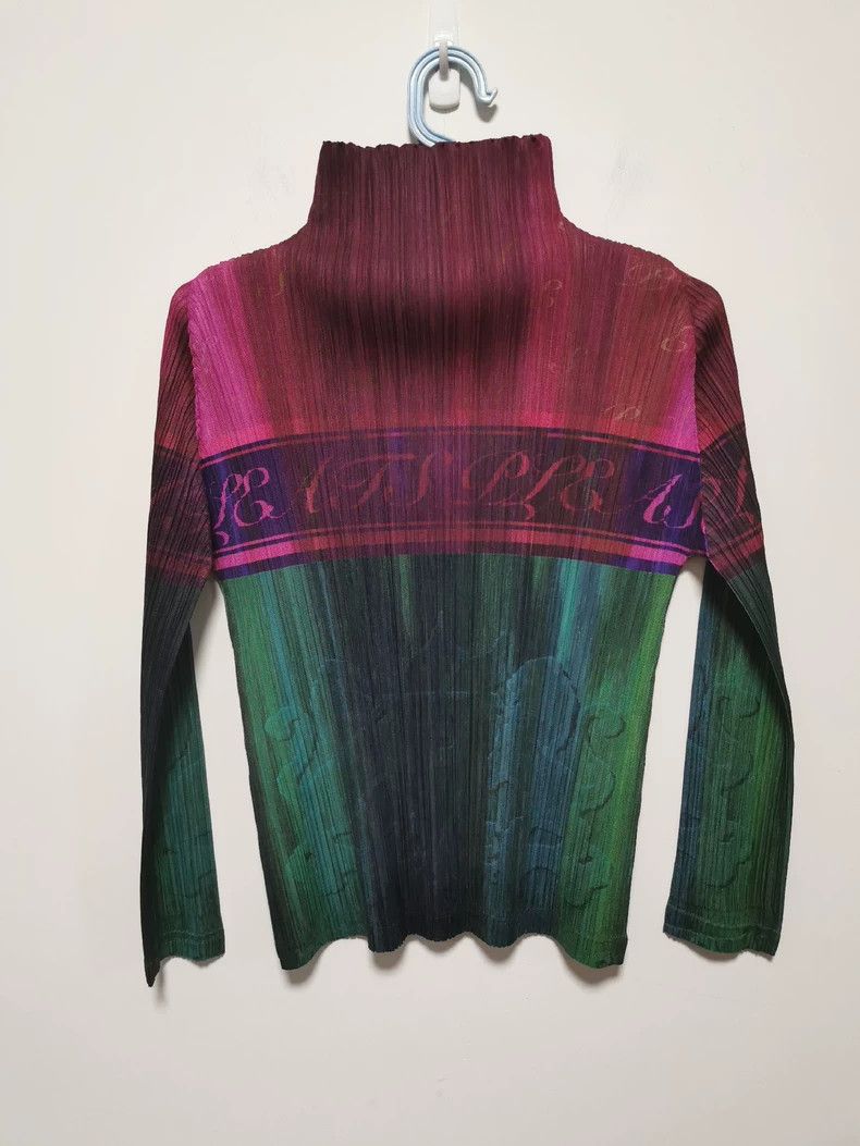 Issey Miyake Issey Miyake size:3 Red and green Meilun Minghong long-sle Size XS / US 0-2 / IT 36-38 - 2 Thumbnail