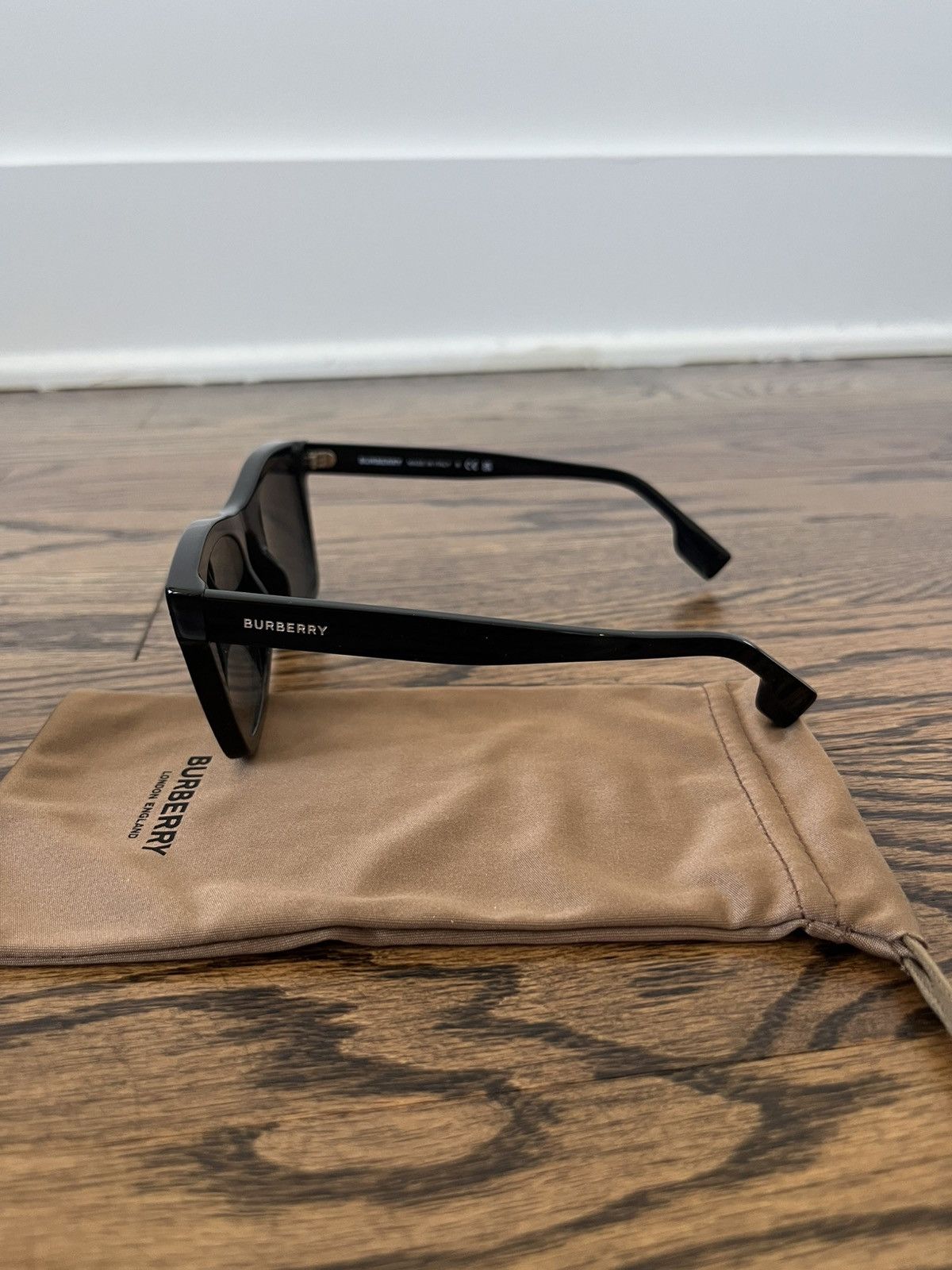 Burberry Burberry Square Sunglasses Size ONE SIZE - 10 Thumbnail