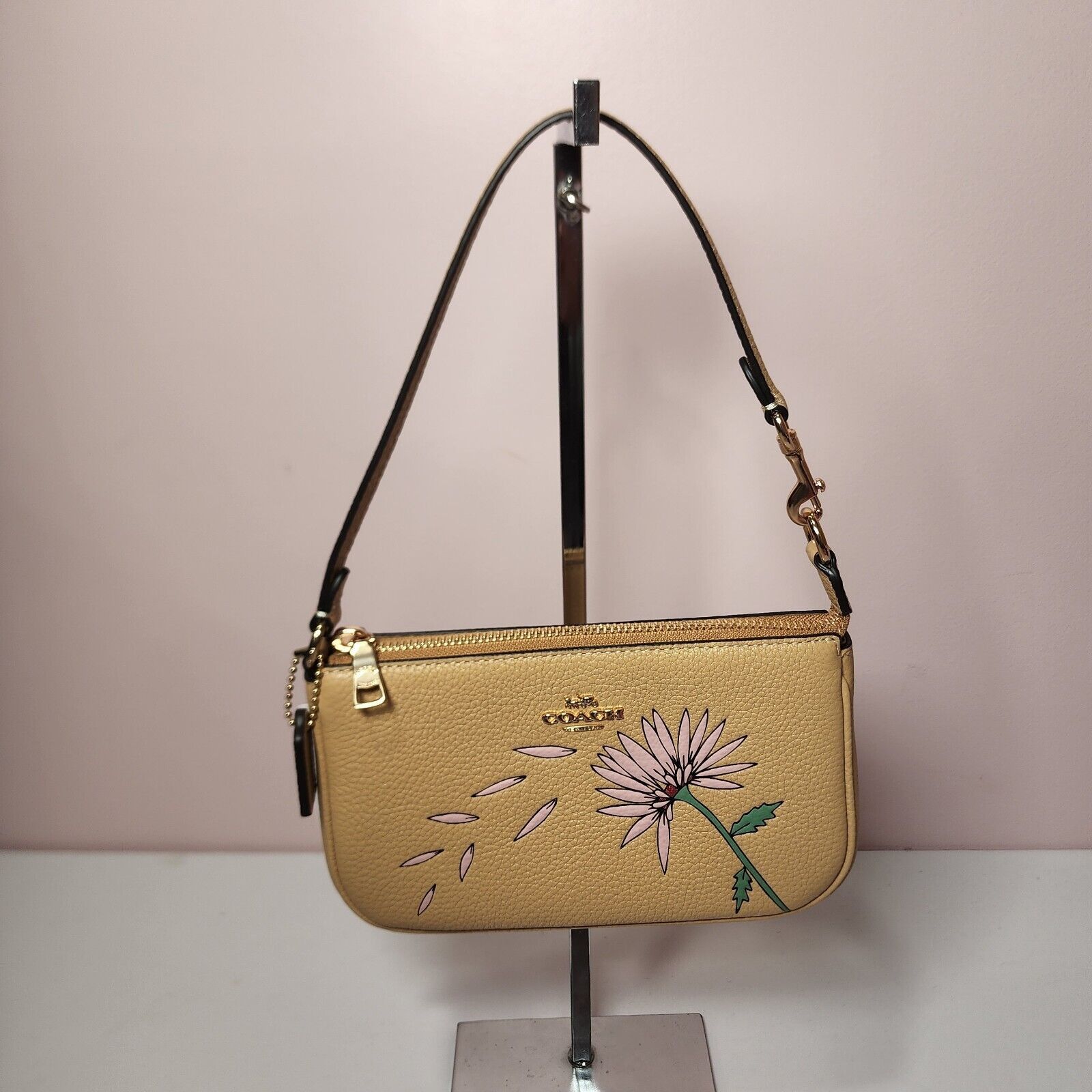 CU406 Coach X Observed By Us Nolita 19 In Leather Flowers