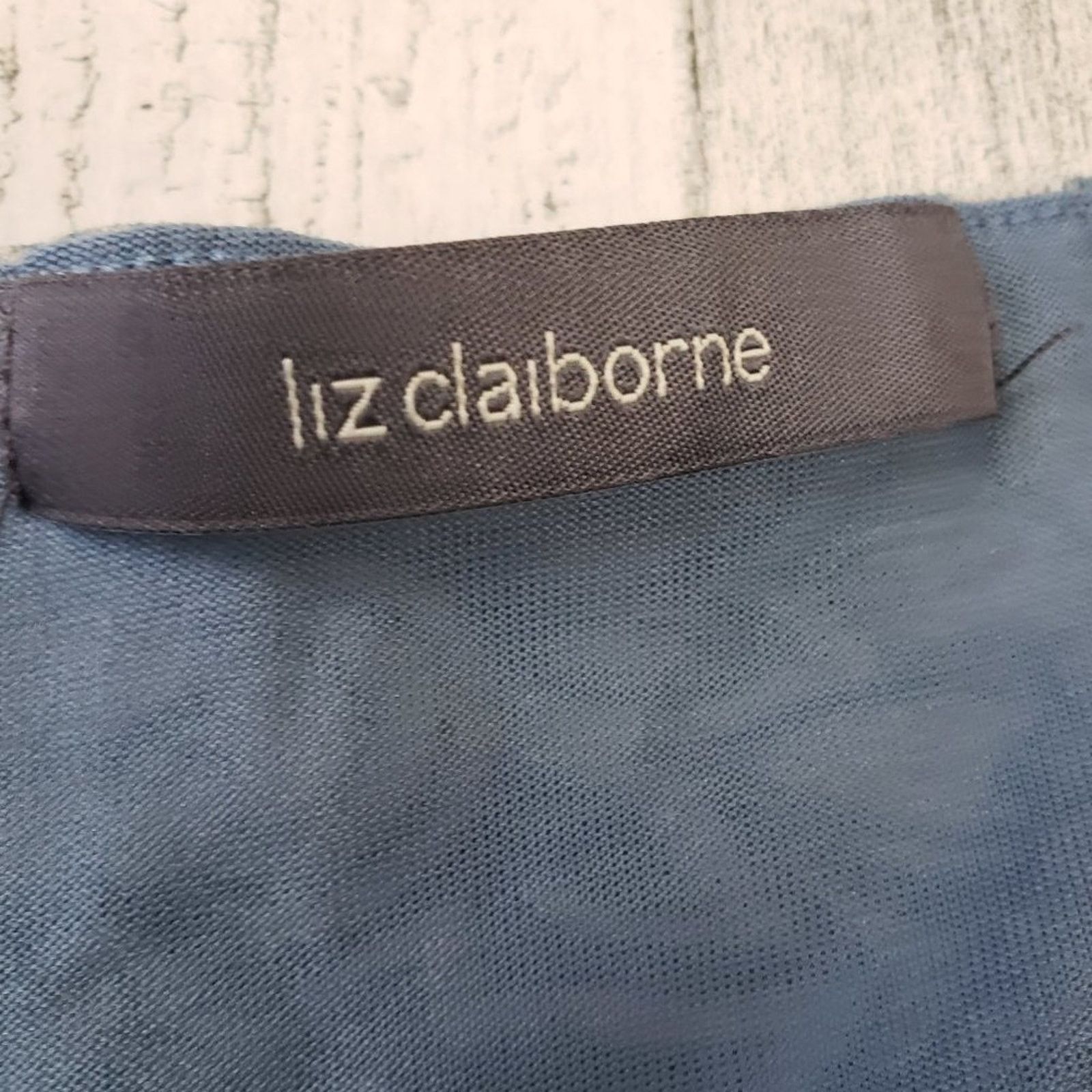 Other Liz Claiborne Blue Beige Floral Print Half Sleeve V-Neck Top Size ONE SIZE - 6 Thumbnail