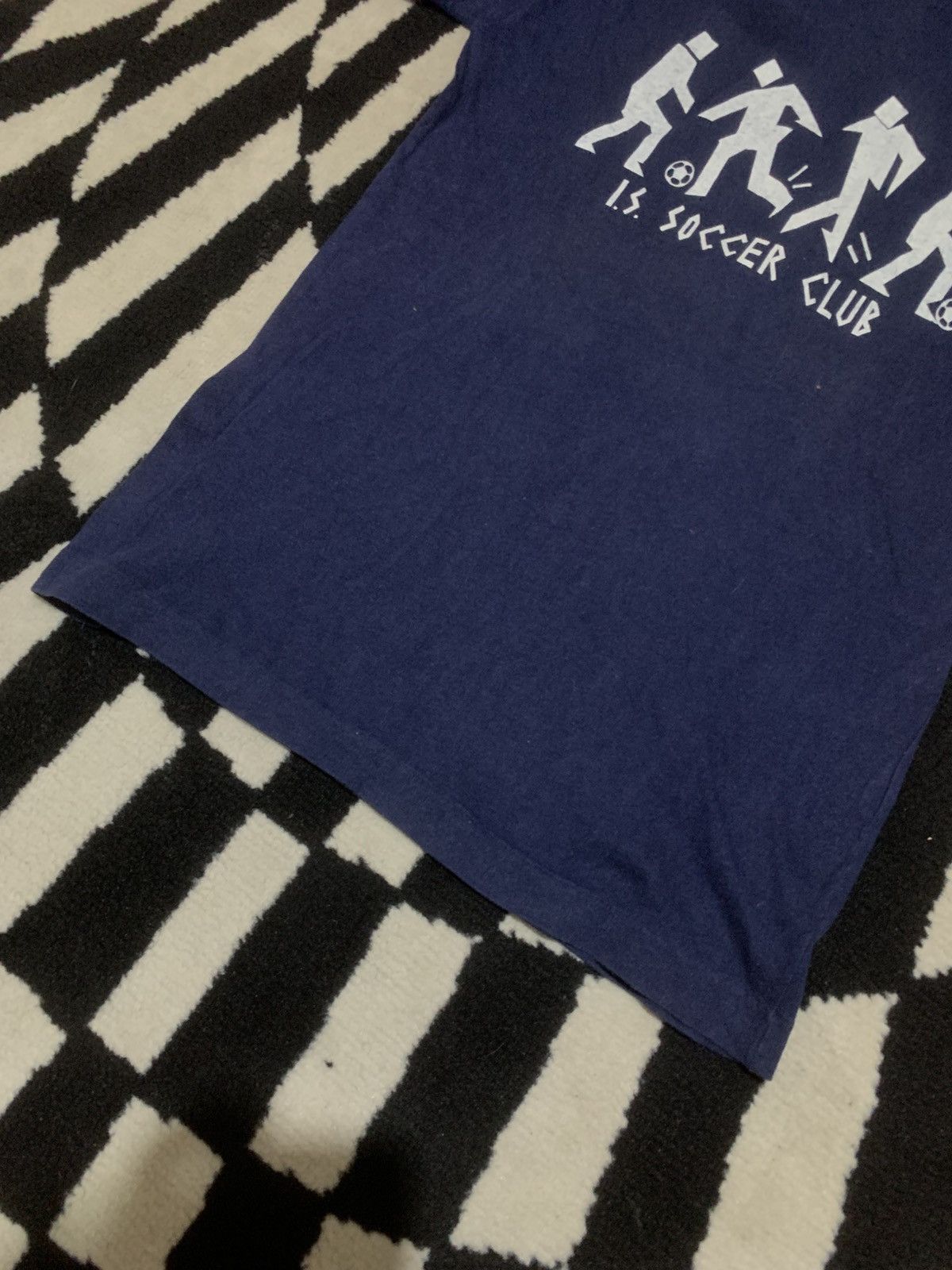 Issey Miyake Vintage ISSEY MIYAKE ‘ I.S SOCCER CLUB ‘ Japan Designer Tee Size US S / EU 44-46 / 1 - 2 Thumbnail