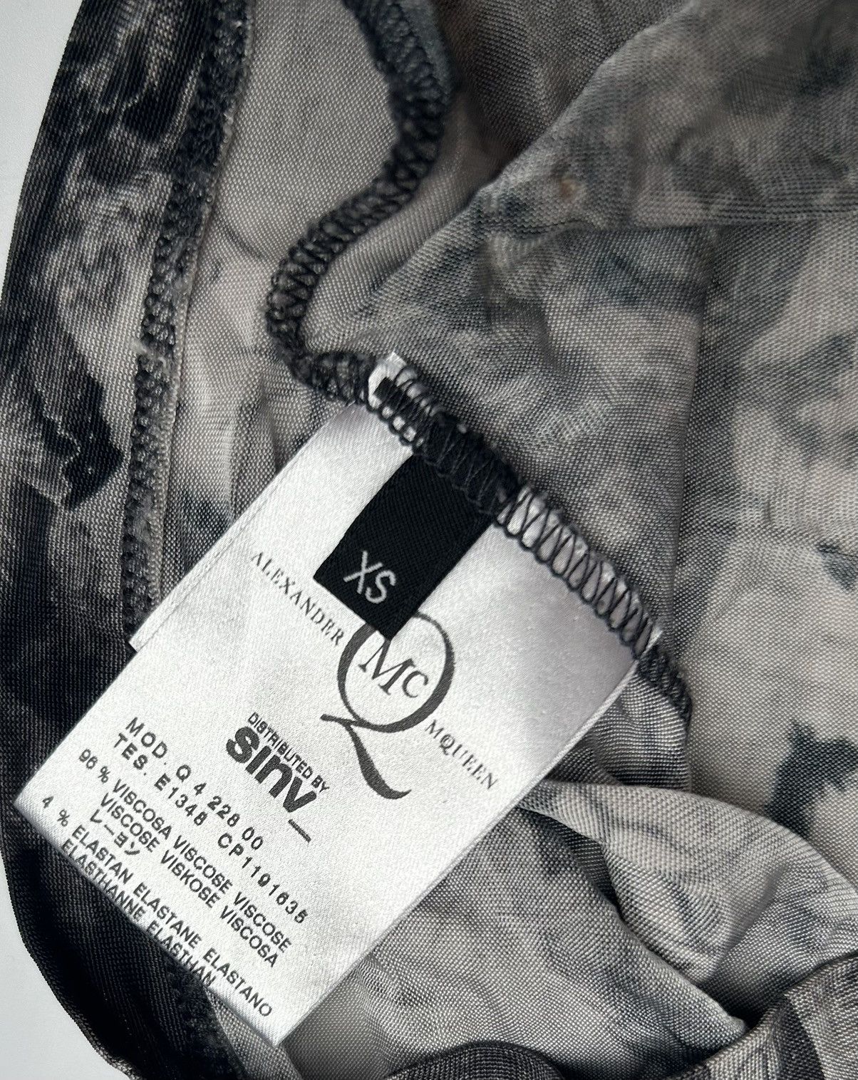 McQ Alexander McQueen Alexander McQueen McQ Bat All Over Print T-Shirt Viscose Size XS / US 0-2 / IT 36-38 - 8 Thumbnail