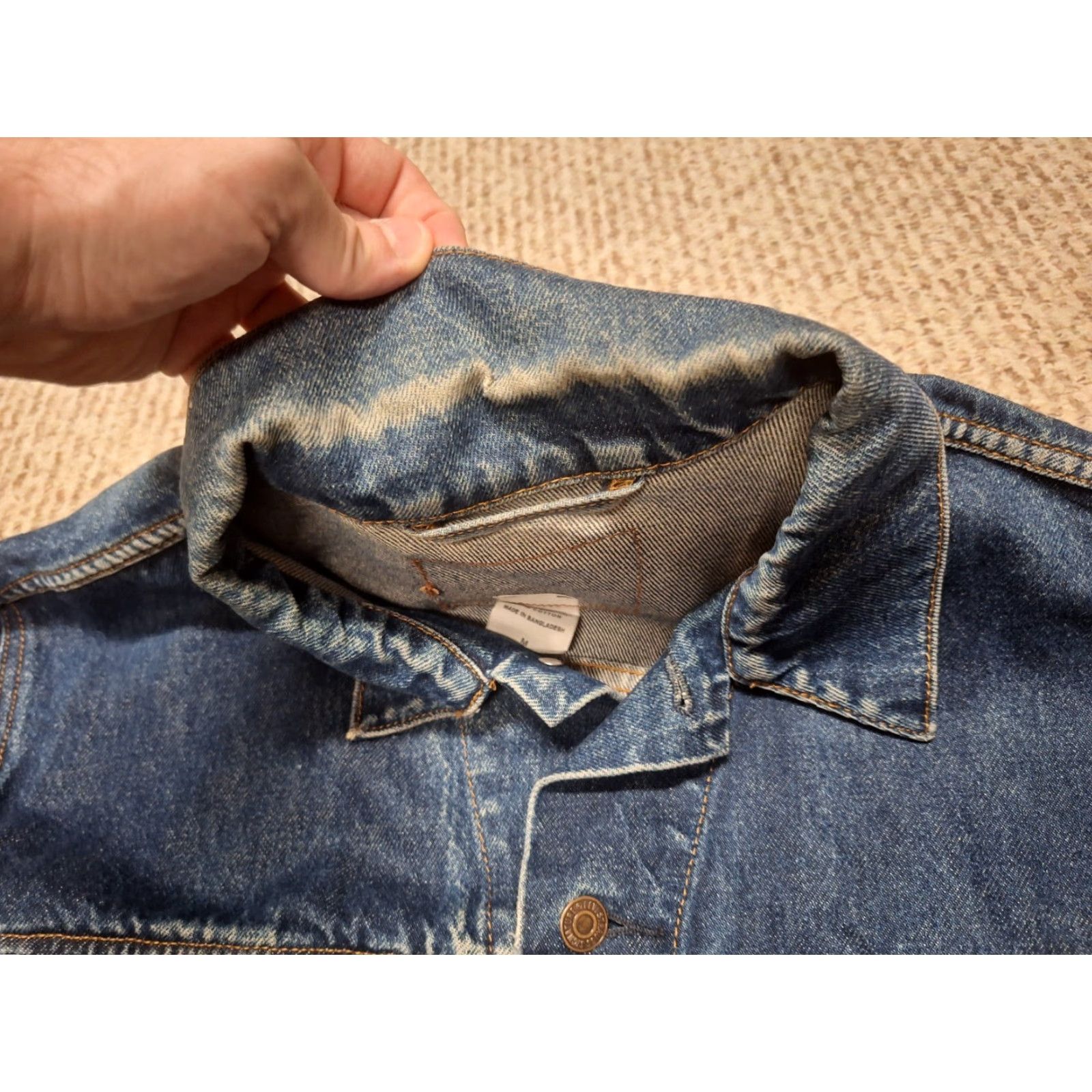 Levi's VINTAGE Levi's Denim Trucker Jacket Men Medium Blue 00s Signature Regular Short Button Collar Size US M / EU 48-50 / 2 - 3 Thumbnail