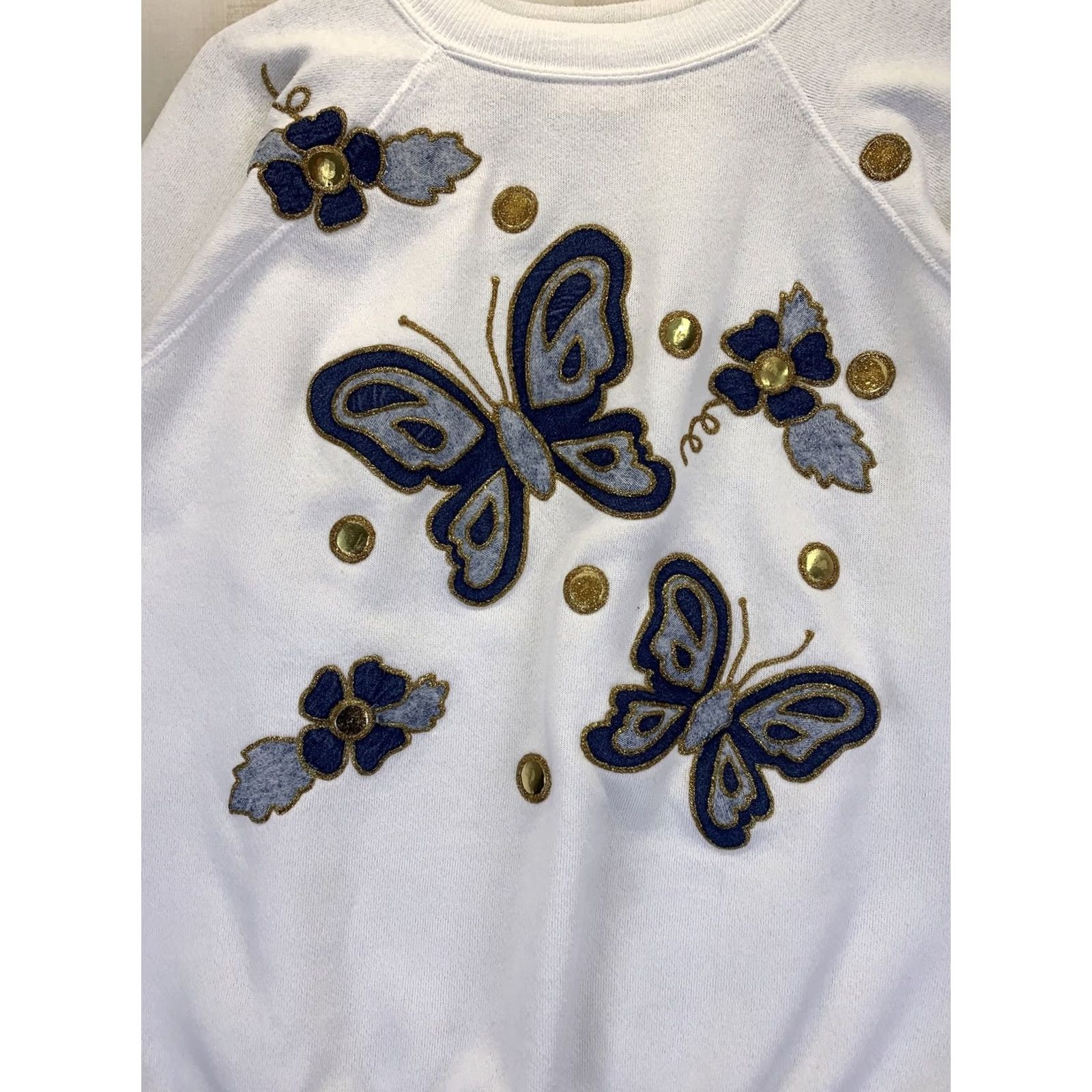 Hanes VINTAGE Hanes Sweatshirt Denim Butterflies Gel Art White Womens Large 90s Pullover Crew Neck Long Sleeve Size L / US 10 / IT 46 - 2 Thumbnail