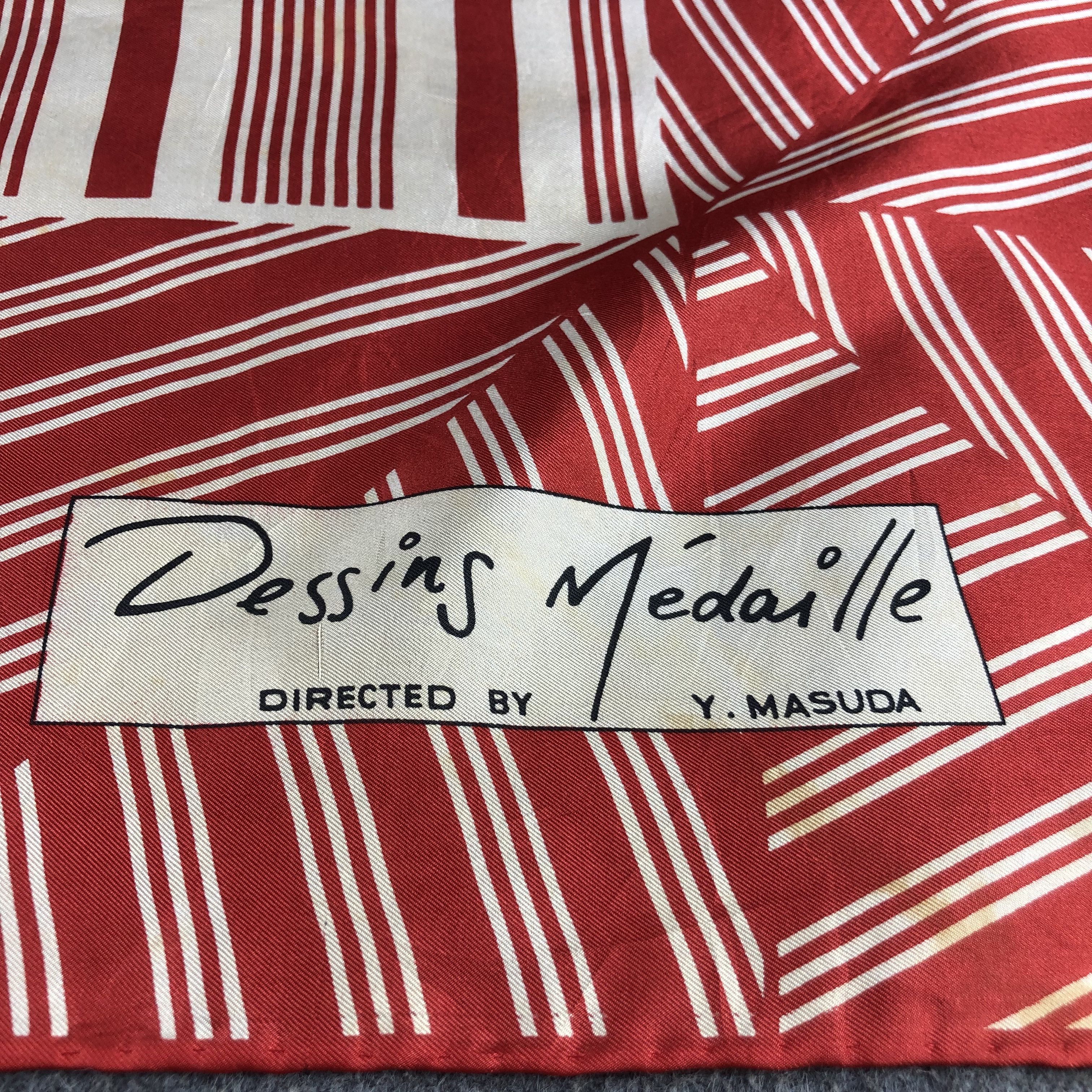 Japanese Brand Vintage Dessins Medaille Silk Scarf M899 Size ONE SIZE - 3 Thumbnail