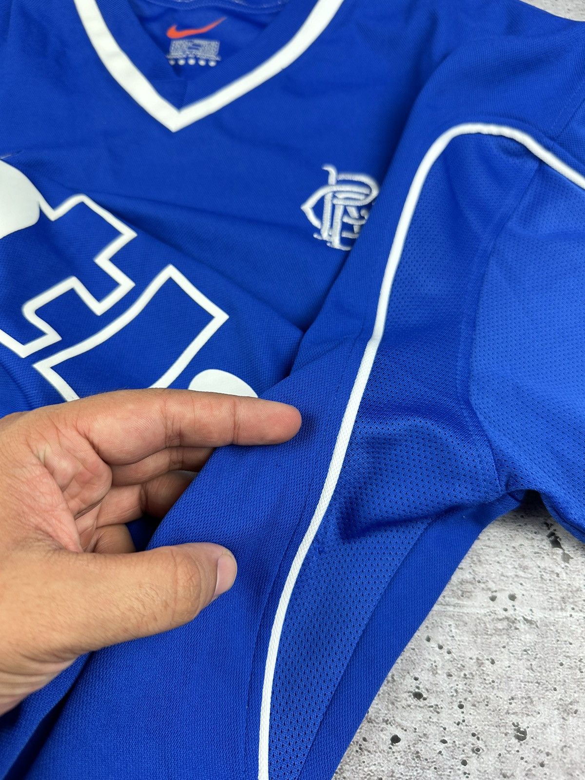 Nike 1999/00 Nike Rangers FC Vintage Soccer Jersey Size US L / EU 52-54 / 3 - 11 Thumbnail