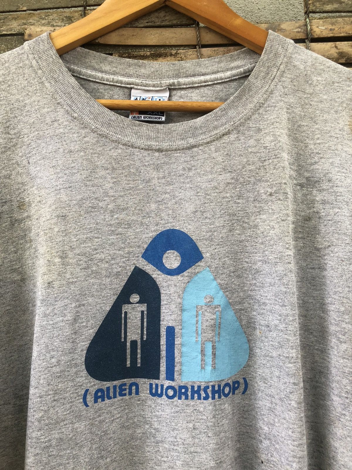 🔥Vintage 90s🔥RARE Distressed Alien Workshop Tee