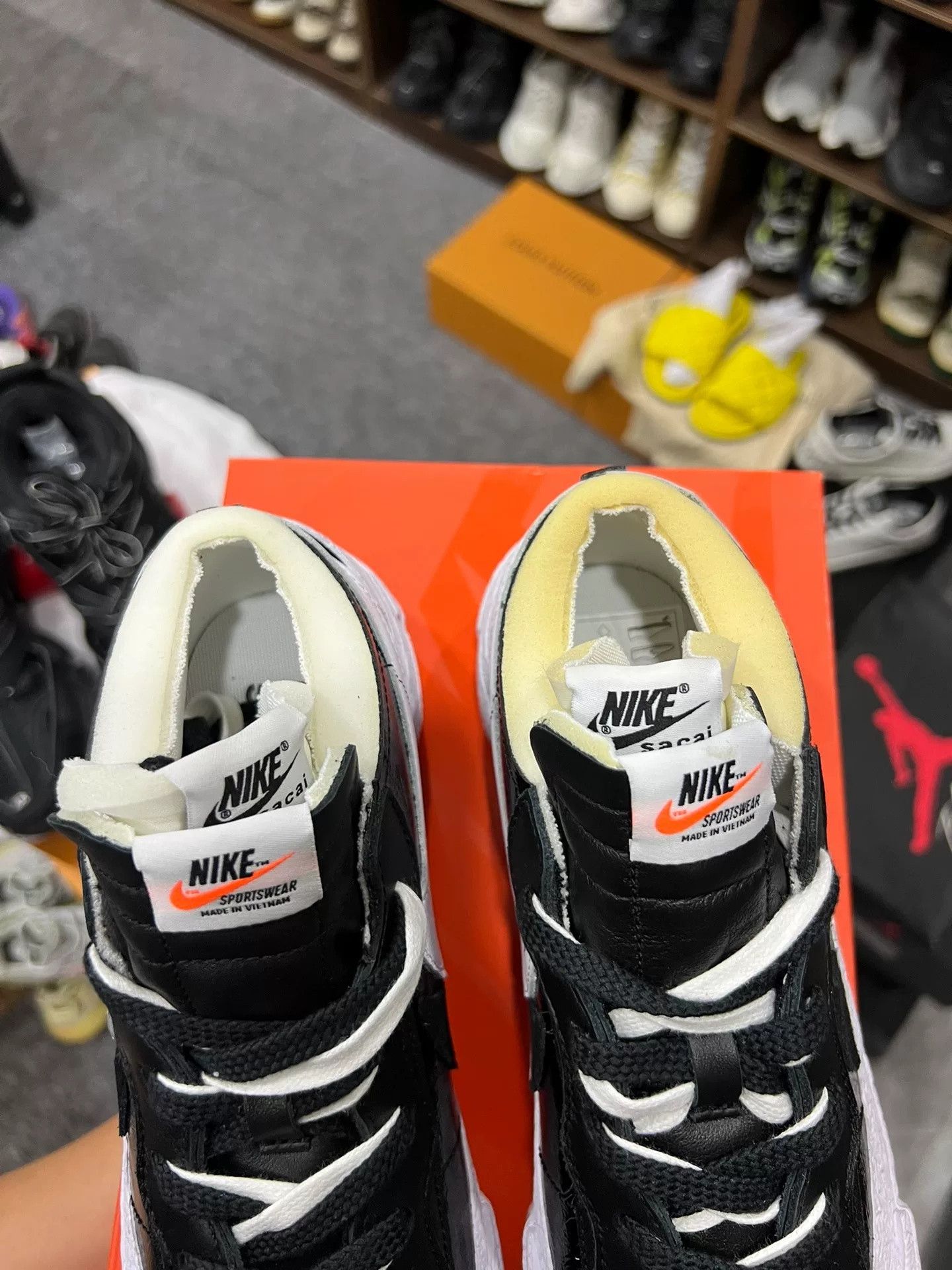 Sacai Nike sacai collaboration low-top Size US 9.5 / EU 42-43 - 2 Thumbnail
