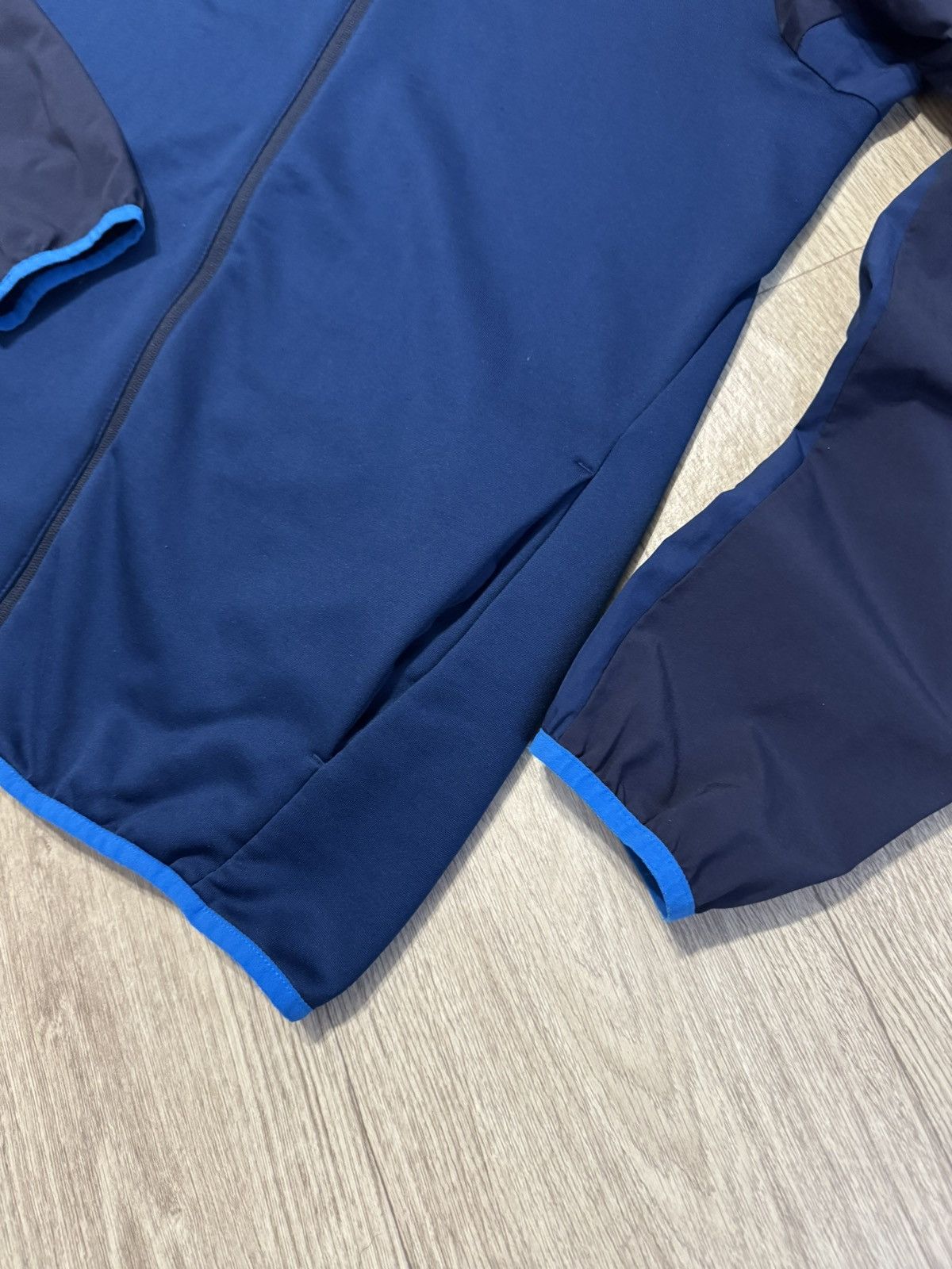 Umbro 🔷Umbro Schalke 04 2021/22 Soccer Light Jacket🔷 Size US L / EU 52-54 / 3 - 2 Thumbnail