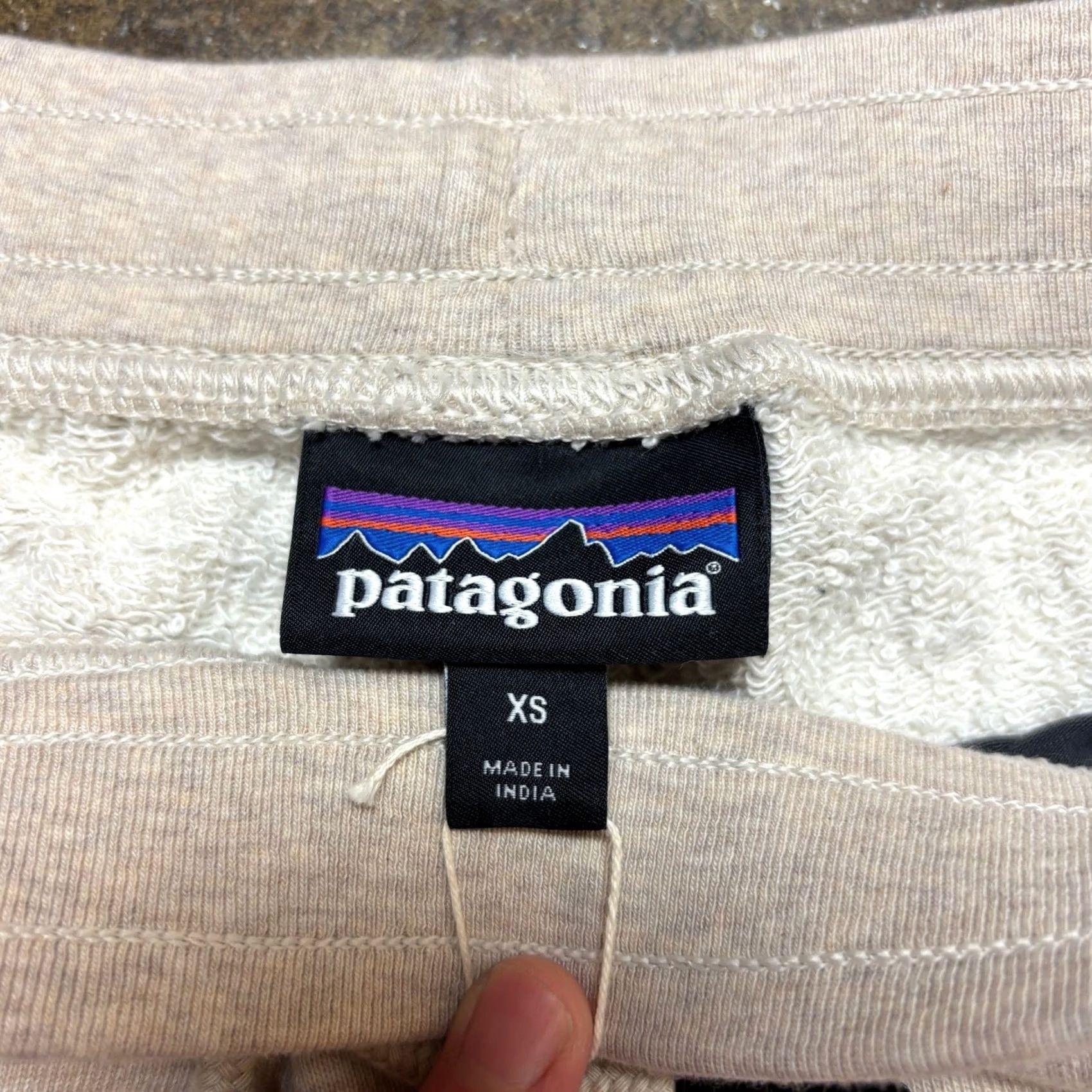 Patagonia Patagonia Men's XS Mahnya Fleece Shorts Loungewear Pumice Size US 27 - 4 Thumbnail