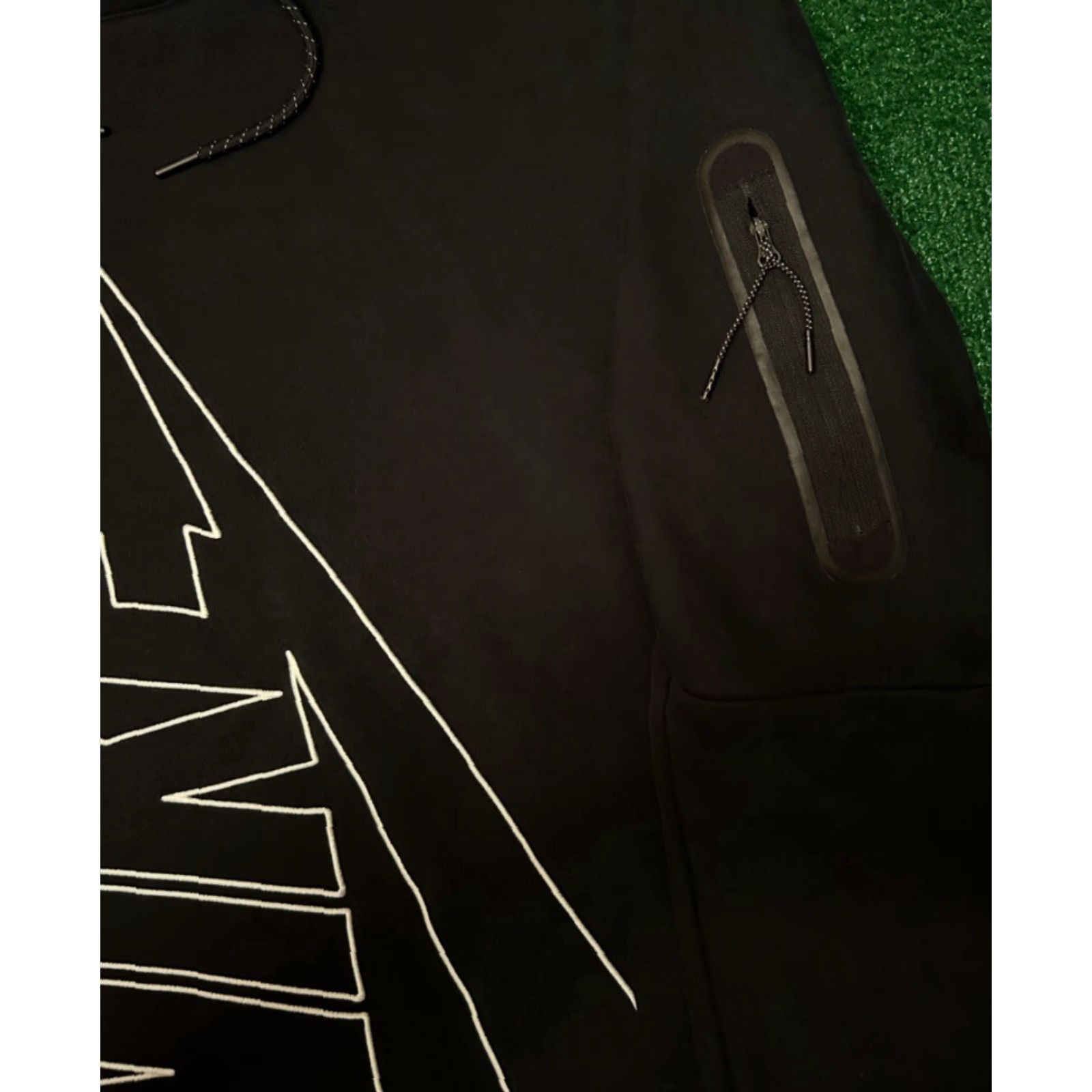 Nike Nike Tech Fleece Swoosh Graphic Logo Pullover Hoodie Black Mens Size XL Size US XL / EU 56 / 4 - 2 Thumbnail