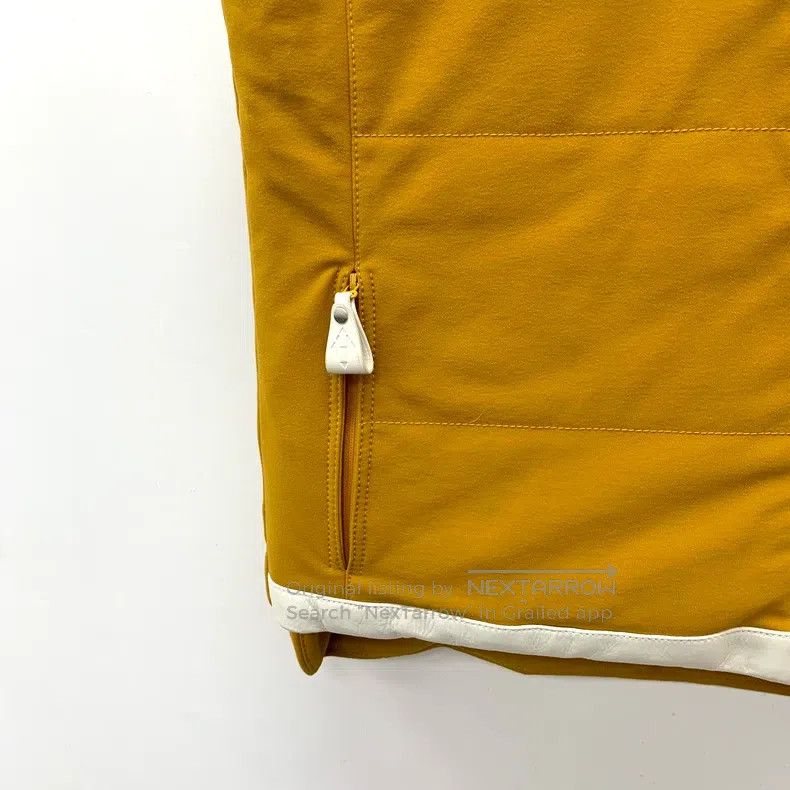 Hermes Hermes Yellow stand collar zipper sleeveless vest coat Size XXS / US 00 / IT 34 - 4 Thumbnail