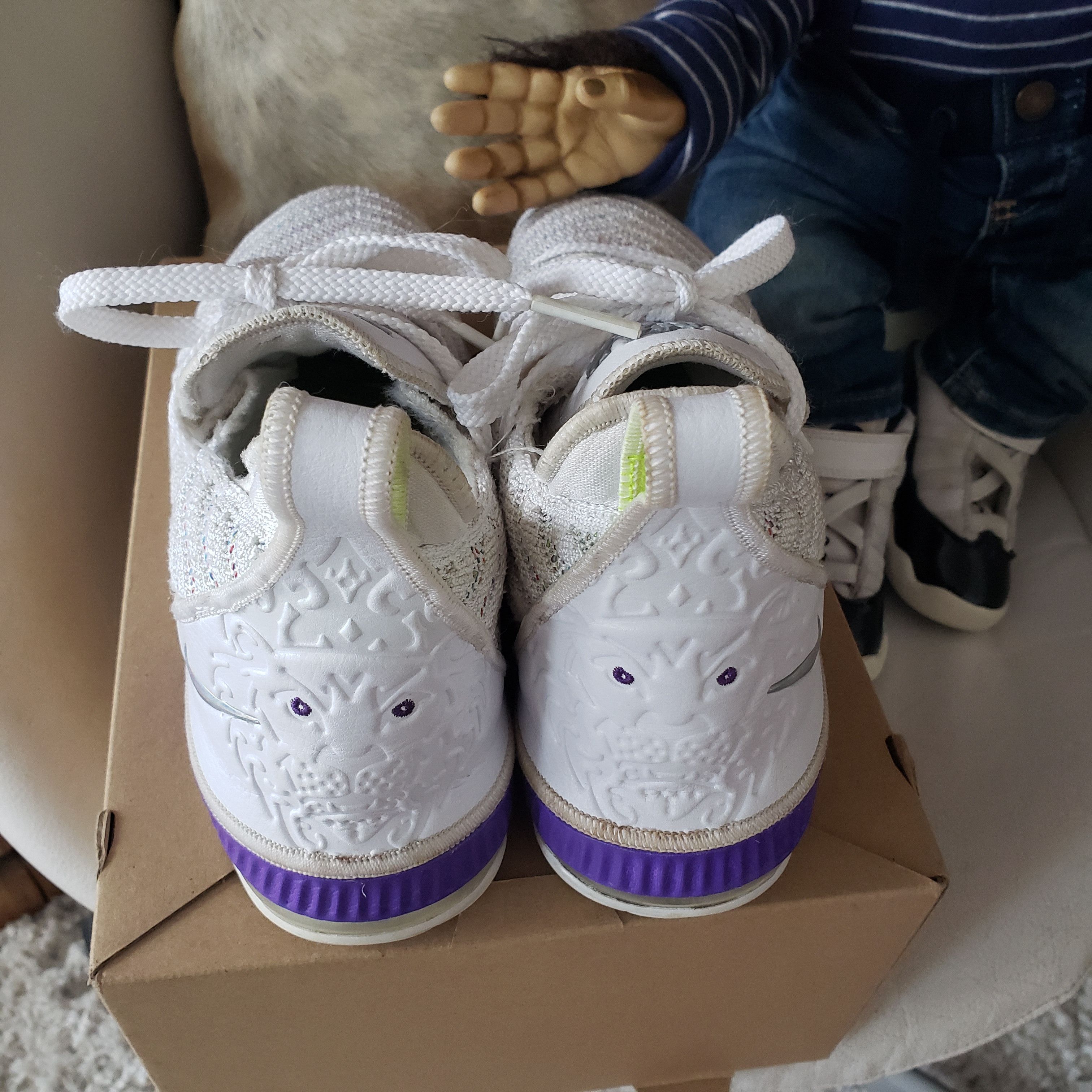 Nike Nike Lebron 16 Sneakers Size US 5.5 / EU 38 - 6 Thumbnail