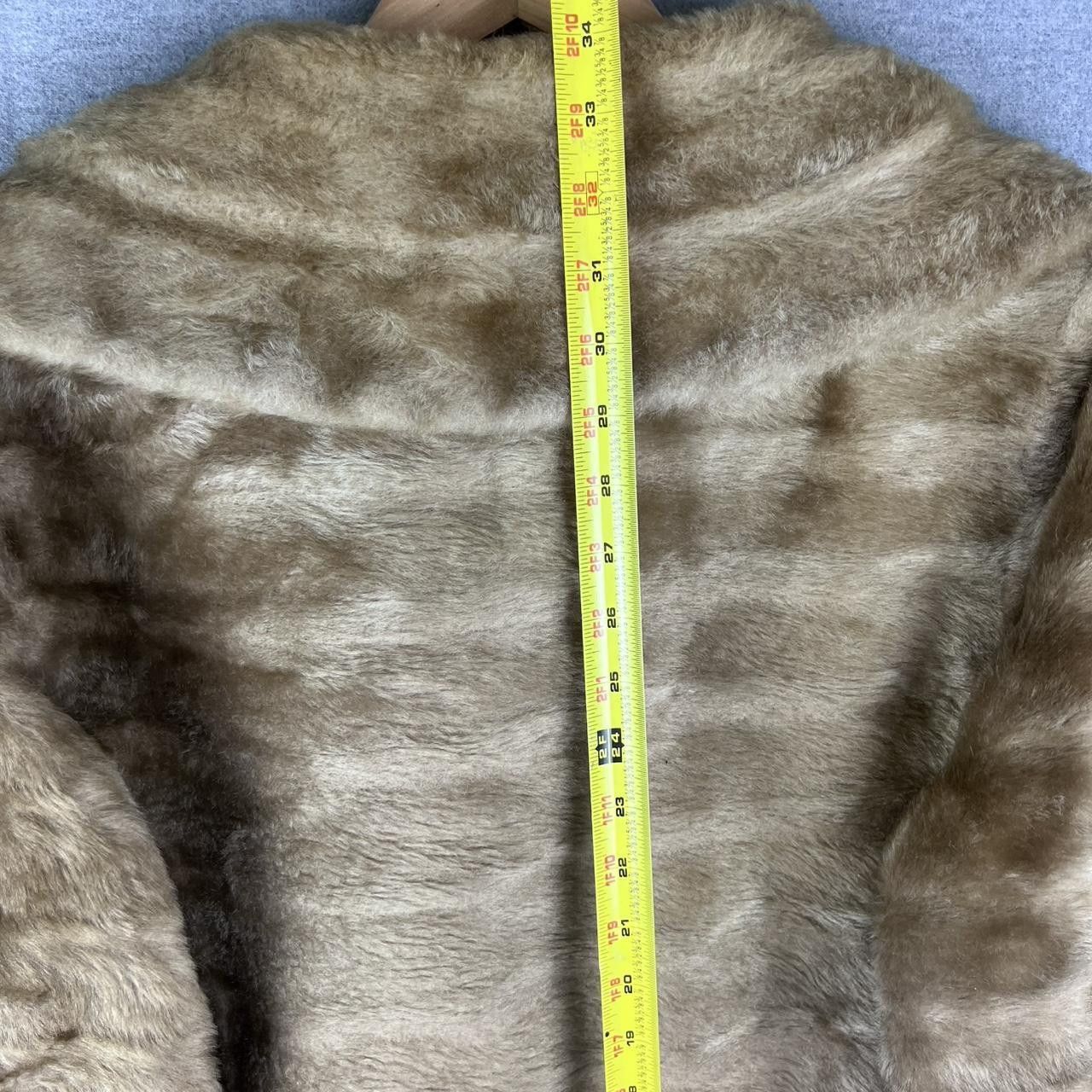 Vintage 1960s Vintage Fur Coat – Union Made, One Size, Size XL / US 12-14 / IT 48-50 - 4 Thumbnail