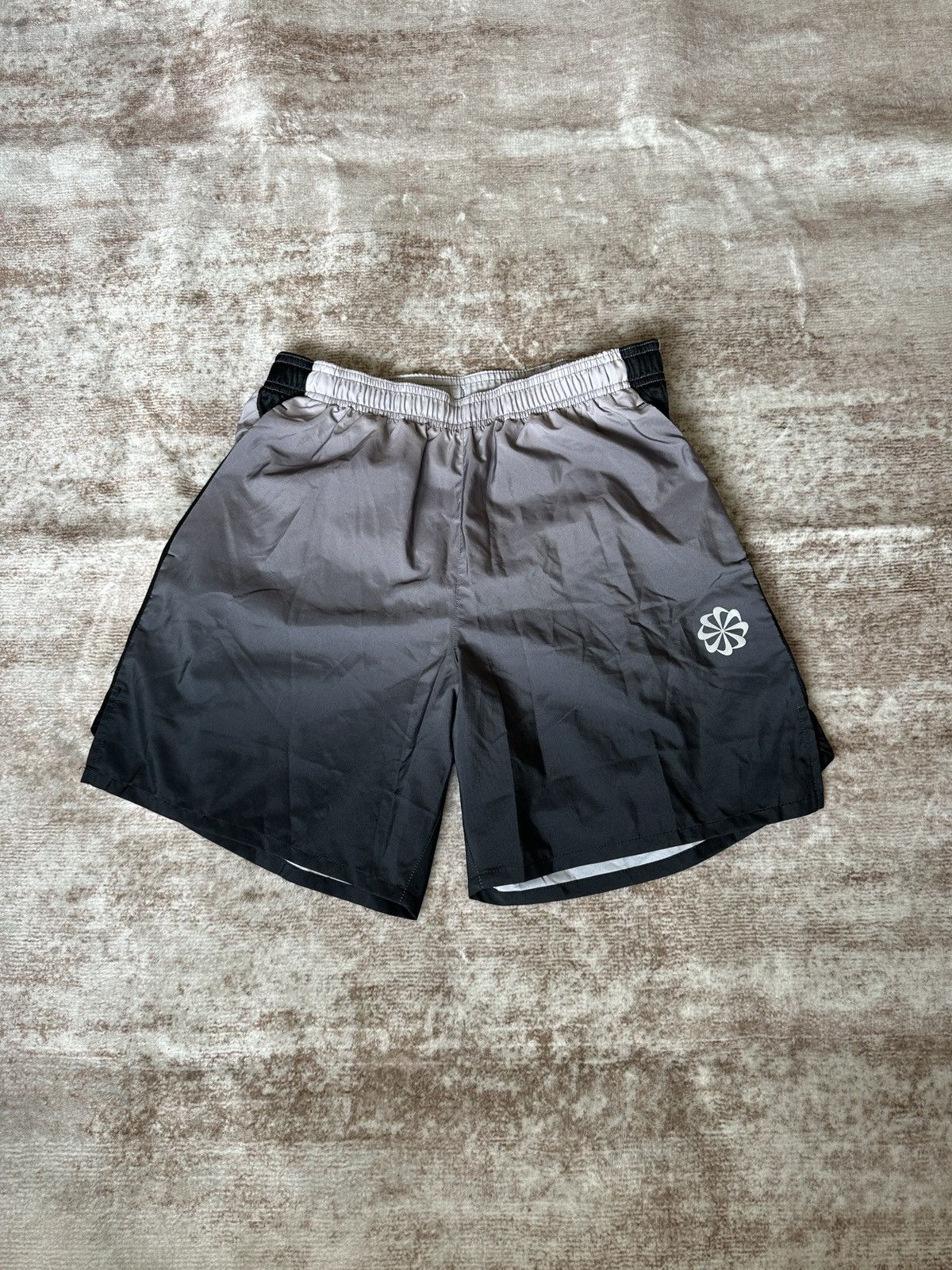 Nike Nike Dri Fit Challenger Pinwheel Shorts Black/ Grey Size US 38 / EU 54 - 1 Thumbnail