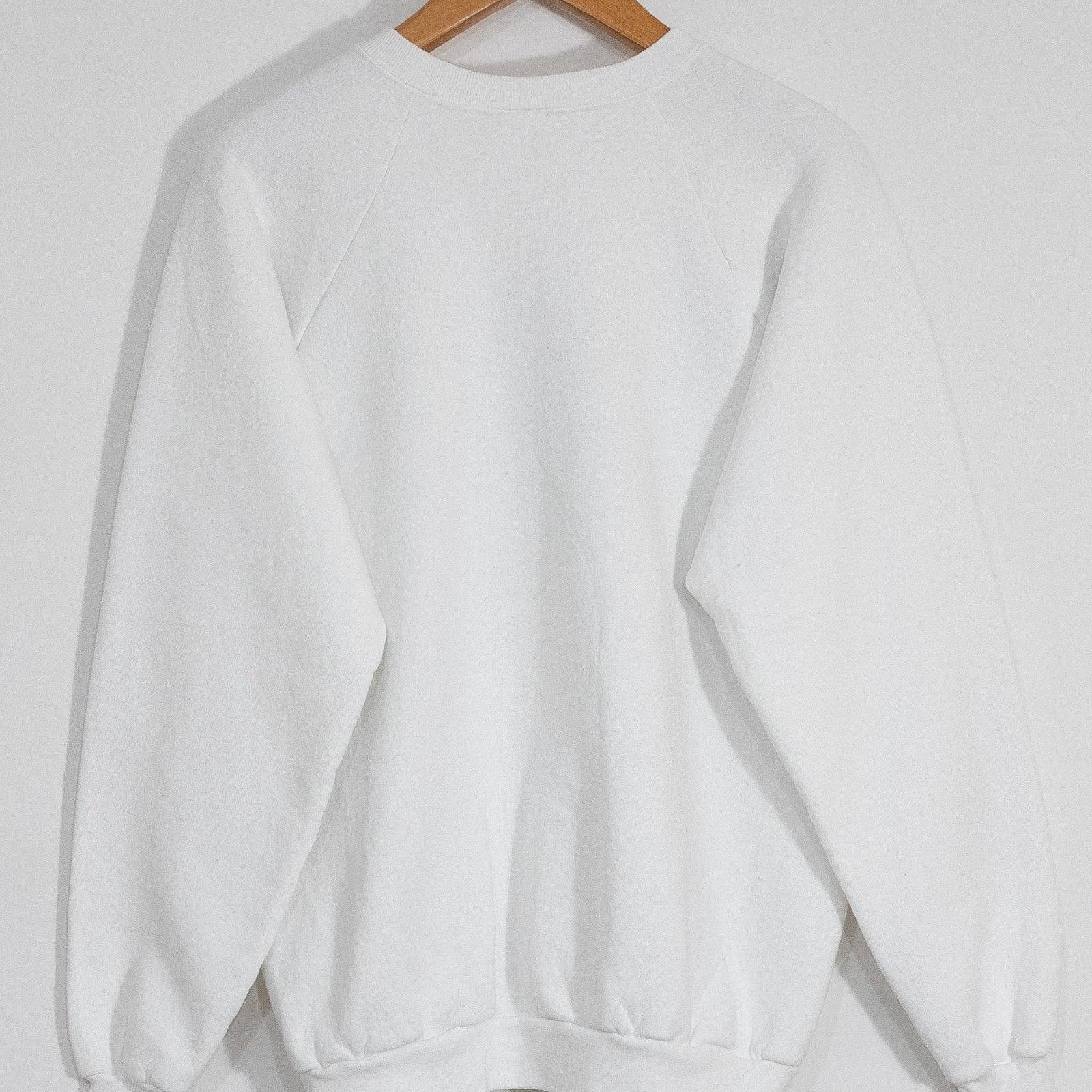 Vintage Vintage 80s Clarkesville Georgia Sweatshirt Large - Raglan Size US XL / EU 56 / 4 - 6 Thumbnail