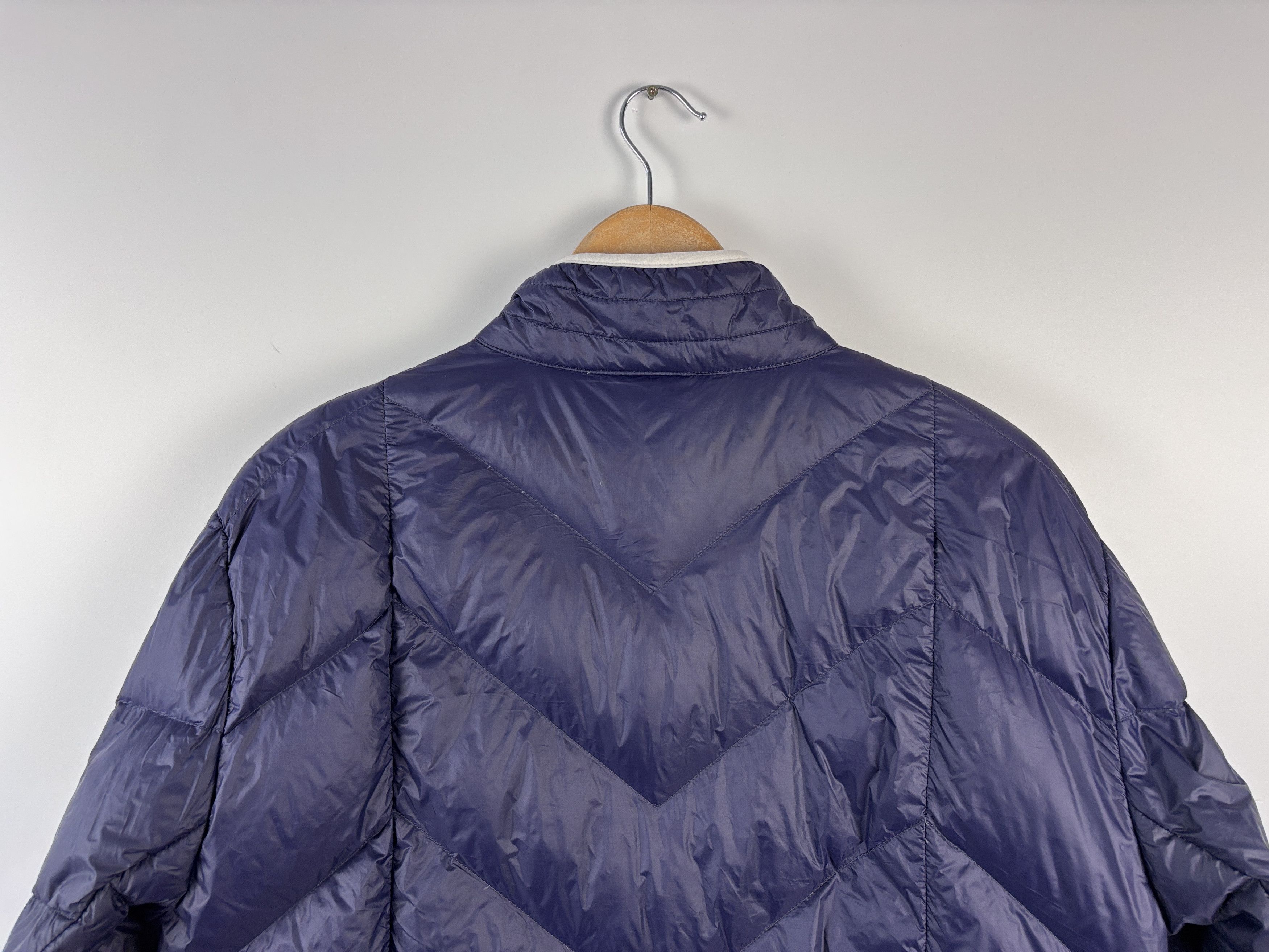 Versace Versace 1969 Lightweight Down Jacket Purple 19V69 Size L Size US L / EU 52-54 / 3 - 5 Thumbnail
