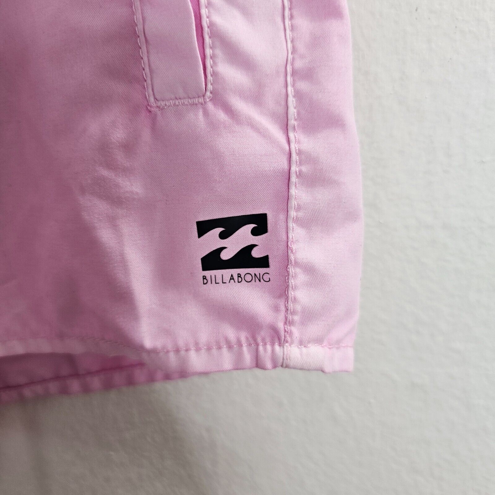 Billabong Billabong Pink Drawstring Waist Welt Pocket Logo Gym Short S Size 27" / US 4 / IT 40 - 4 Thumbnail