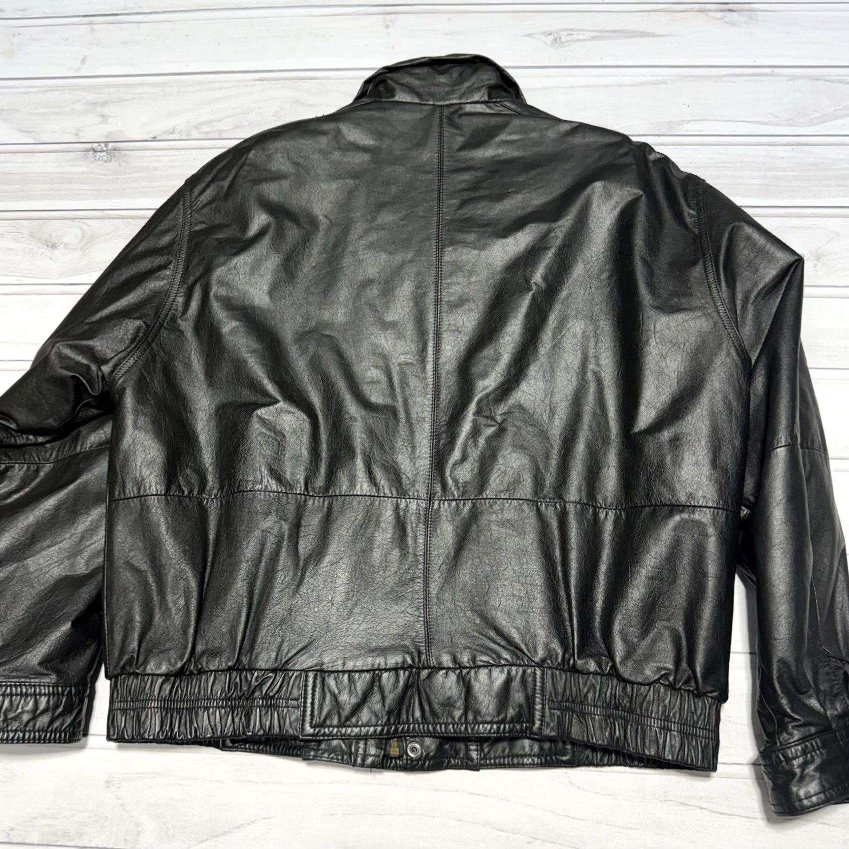 Members Only VINTAGE Members Only Bomber Jacket Mens L Black Leather Coat Quilted Lining Full Zip Pockets Classic 2000s? Size US L / EU 52-54 / 3 - 4 Thumbnail