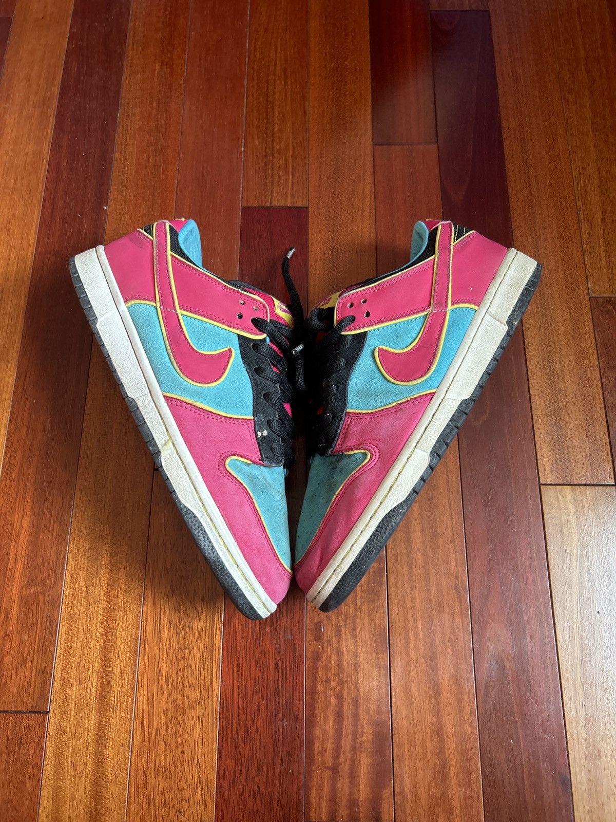 Nike Ms. Pacman Nike Dunk Low SB Size US 9 / EU 42 - 2 Thumbnail