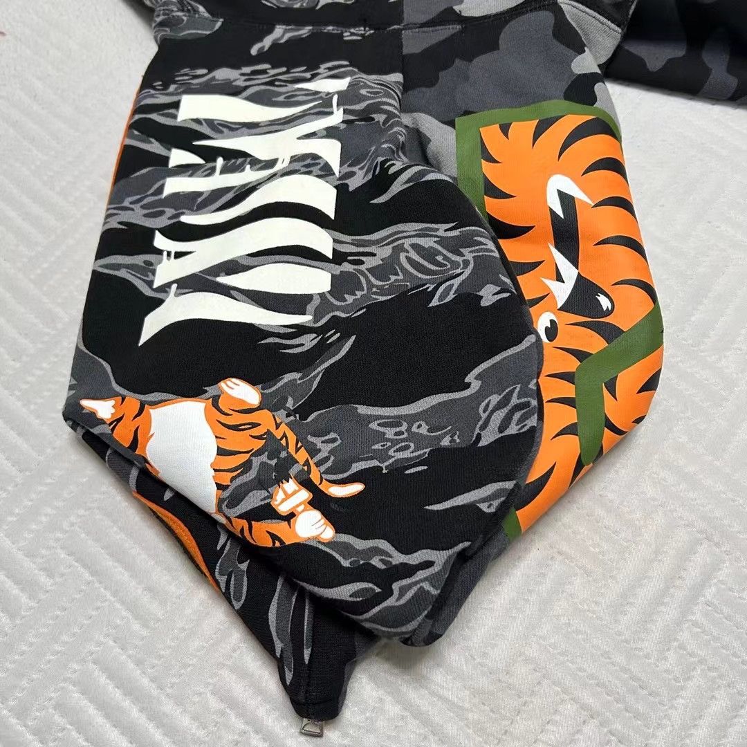 Bape × Undefeated BAPE UND COLOR CAMO SHARK FULL ZIP HOODIE Size US XL / EU 56 / 4 - 8 Thumbnail