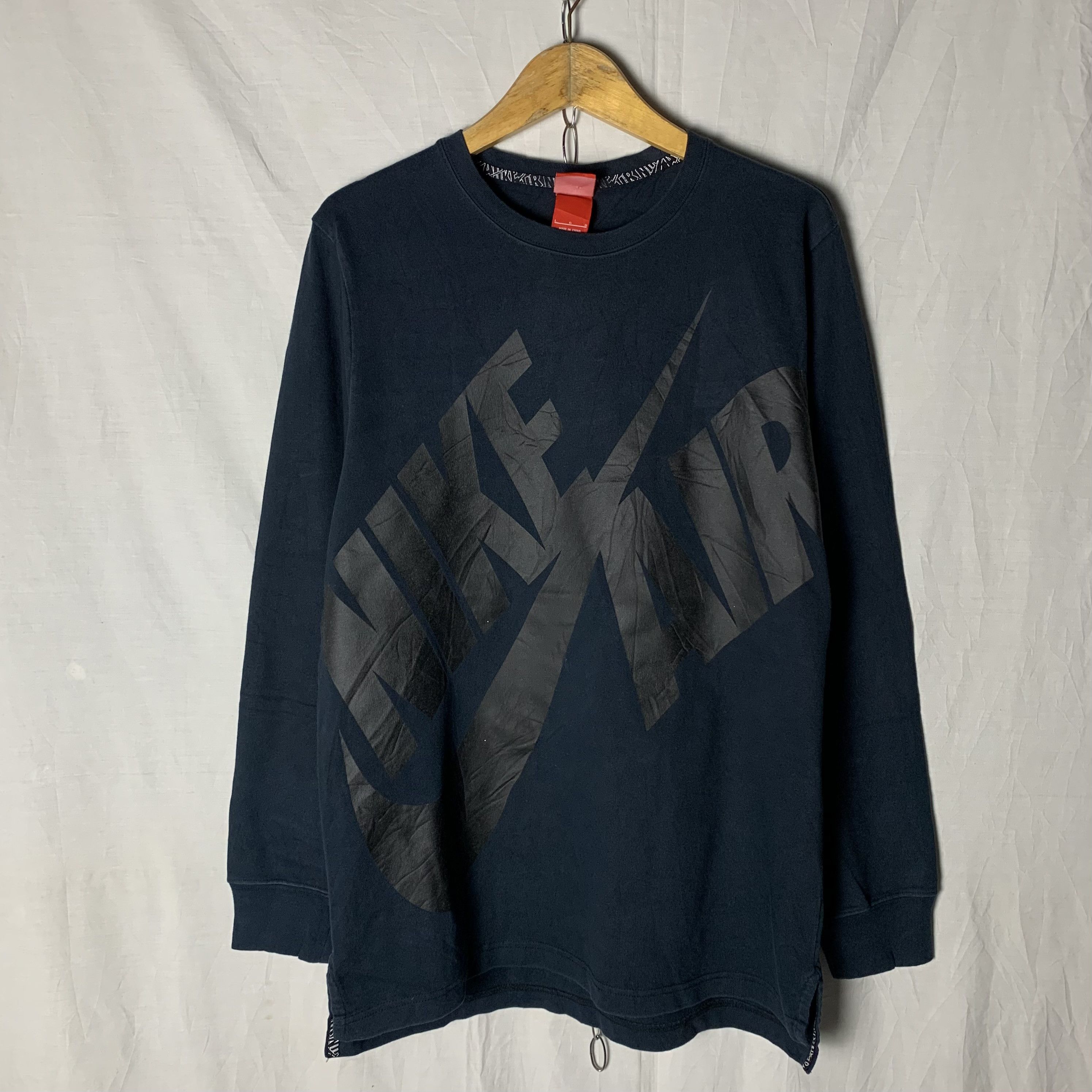Nike Nike Air Big Logo Sweatshirt Size US L / EU 52-54 / 3 - 1 Thumbnail