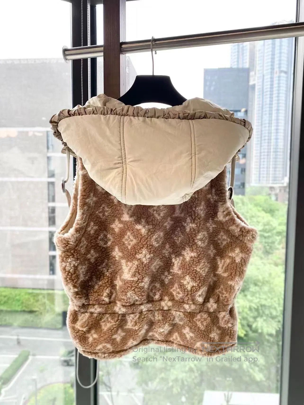 Louis Vuitton Louis Vuitton Monogram Teddy Vest. Size XS / US 0-2 / IT 36-38 - 2 Thumbnail