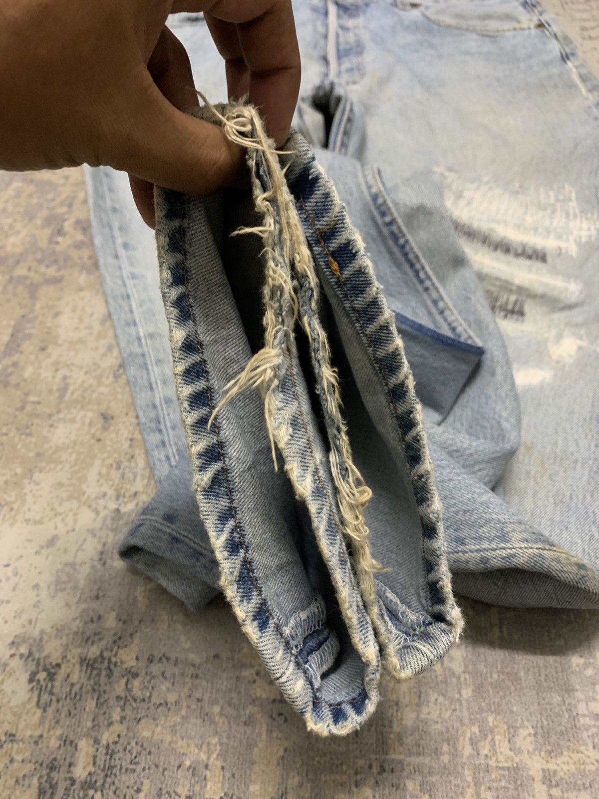 Levi's VTG Levi's 501 Light Wash Repaired Distressed Jeans Size US 35 - 6 Thumbnail