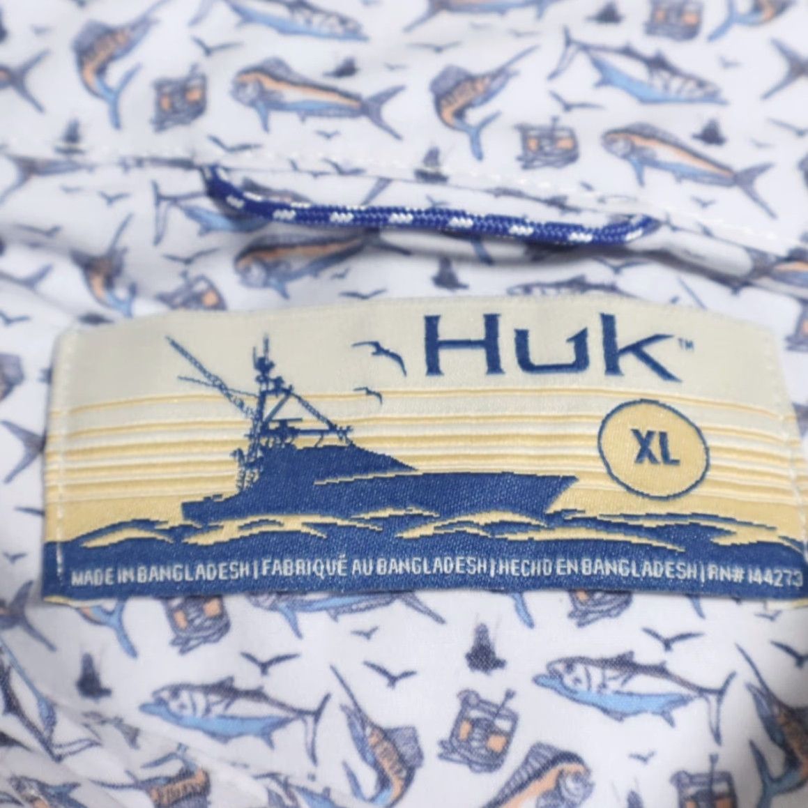 Vintage Huk Shirt White Men's XL Offshore Fishing Camp Stretch Cotton Blend All Over Print Button Down Shirt Regular Fit Size US XL / EU 56 / 4 - 5 Thumbnail