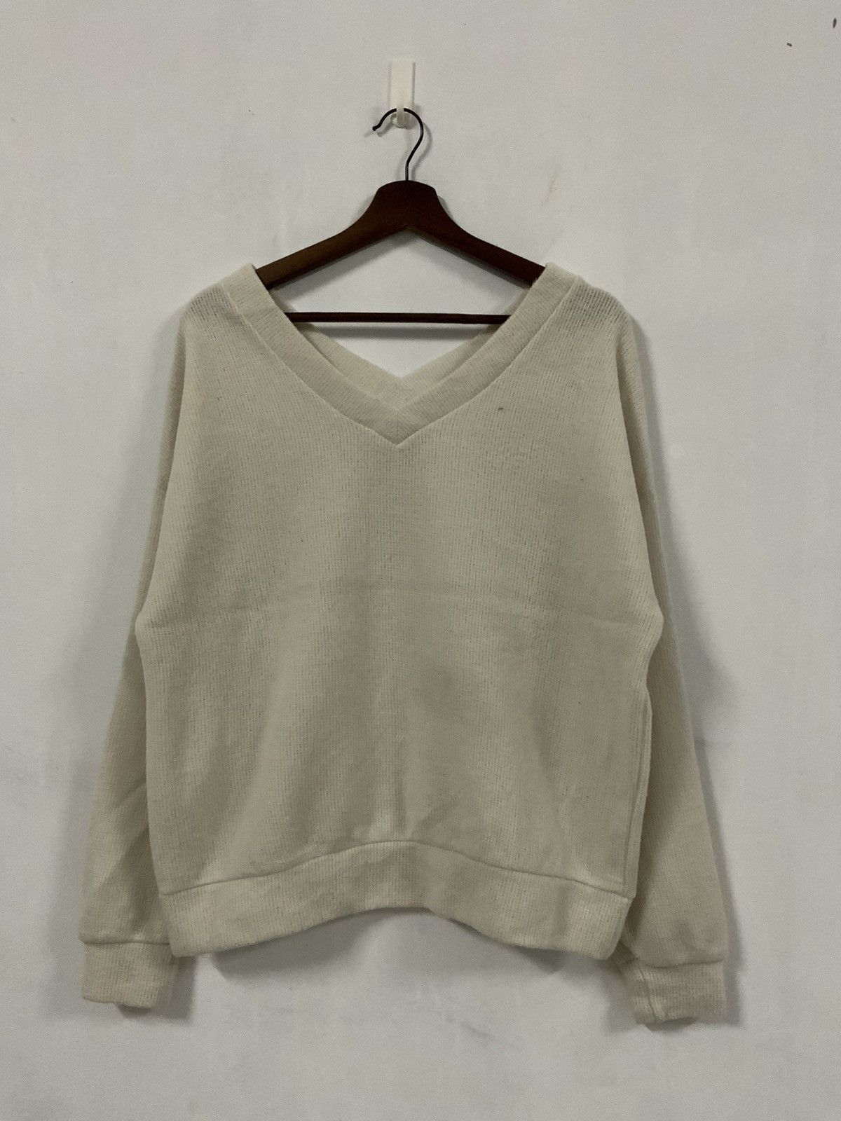 Japanese Brand ANAP White V collar Knit Sweater Size US M / EU 48-50 / 2 - 1 Thumbnail